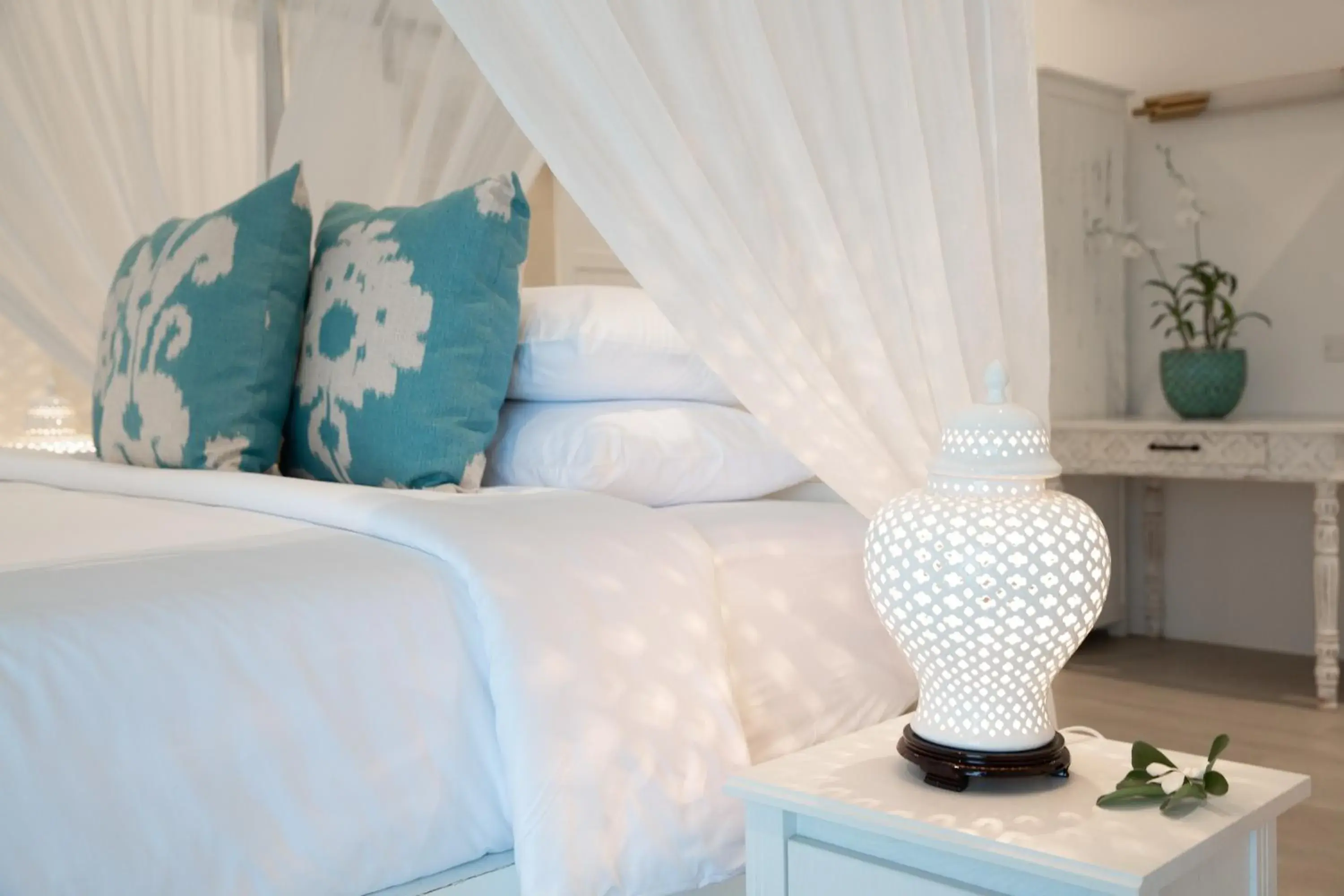 Bed in Tembo Beach Club & Resort Bed in Tembo Beach Club & Resort