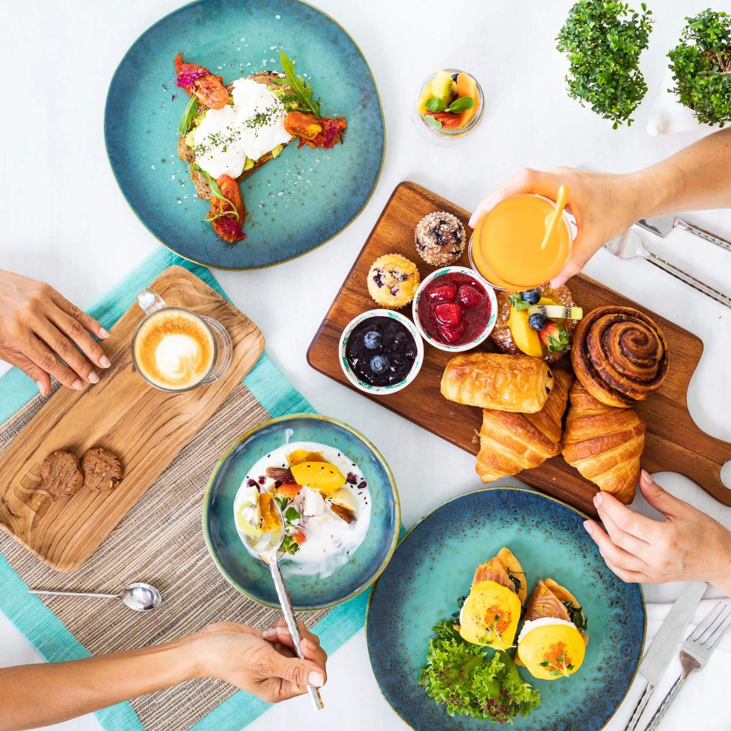 Food and drinks in Tembo Beach Club & Resort