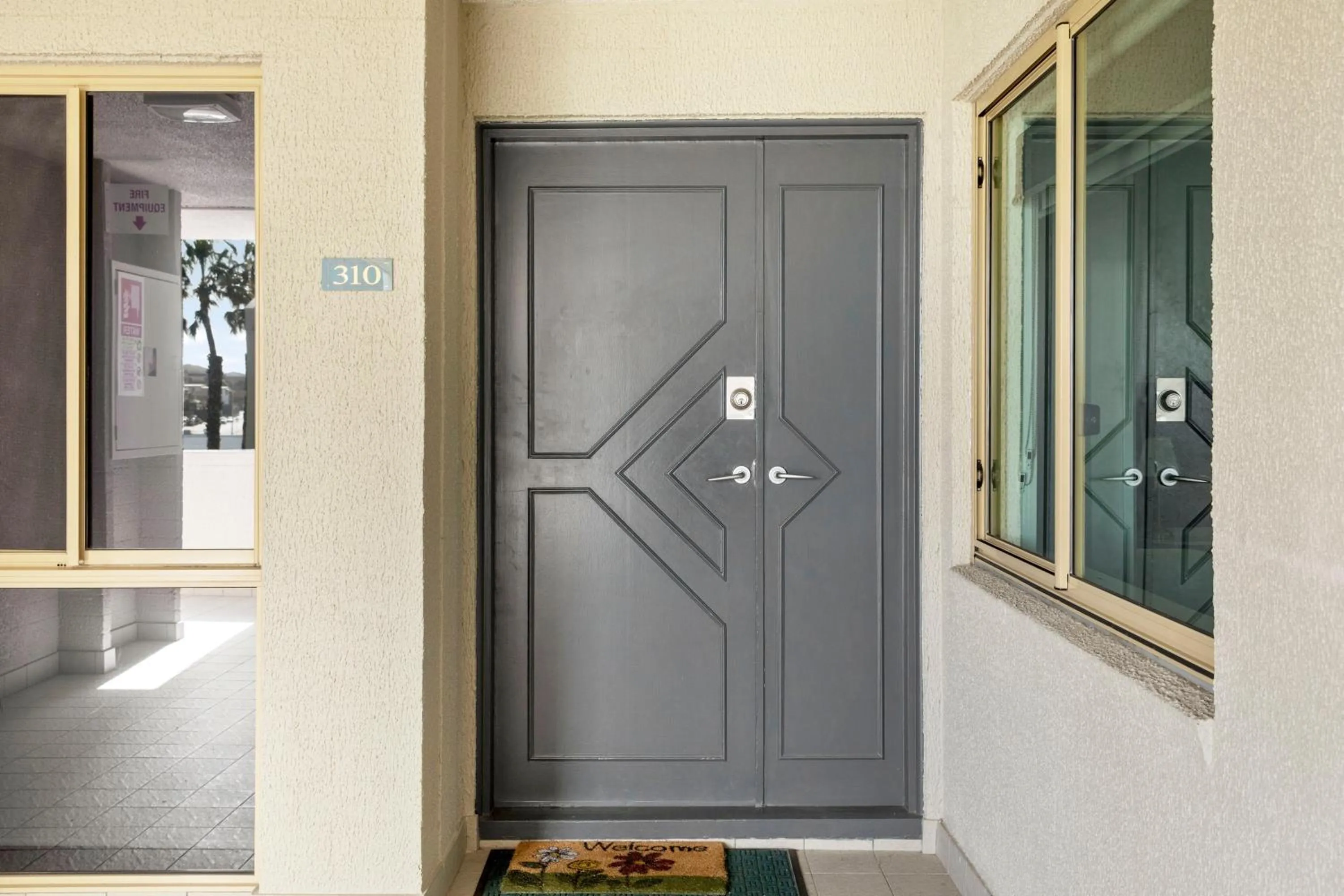 Facade/entrance in Suite 310 Sandcastles 3 Bedroom Deluxe