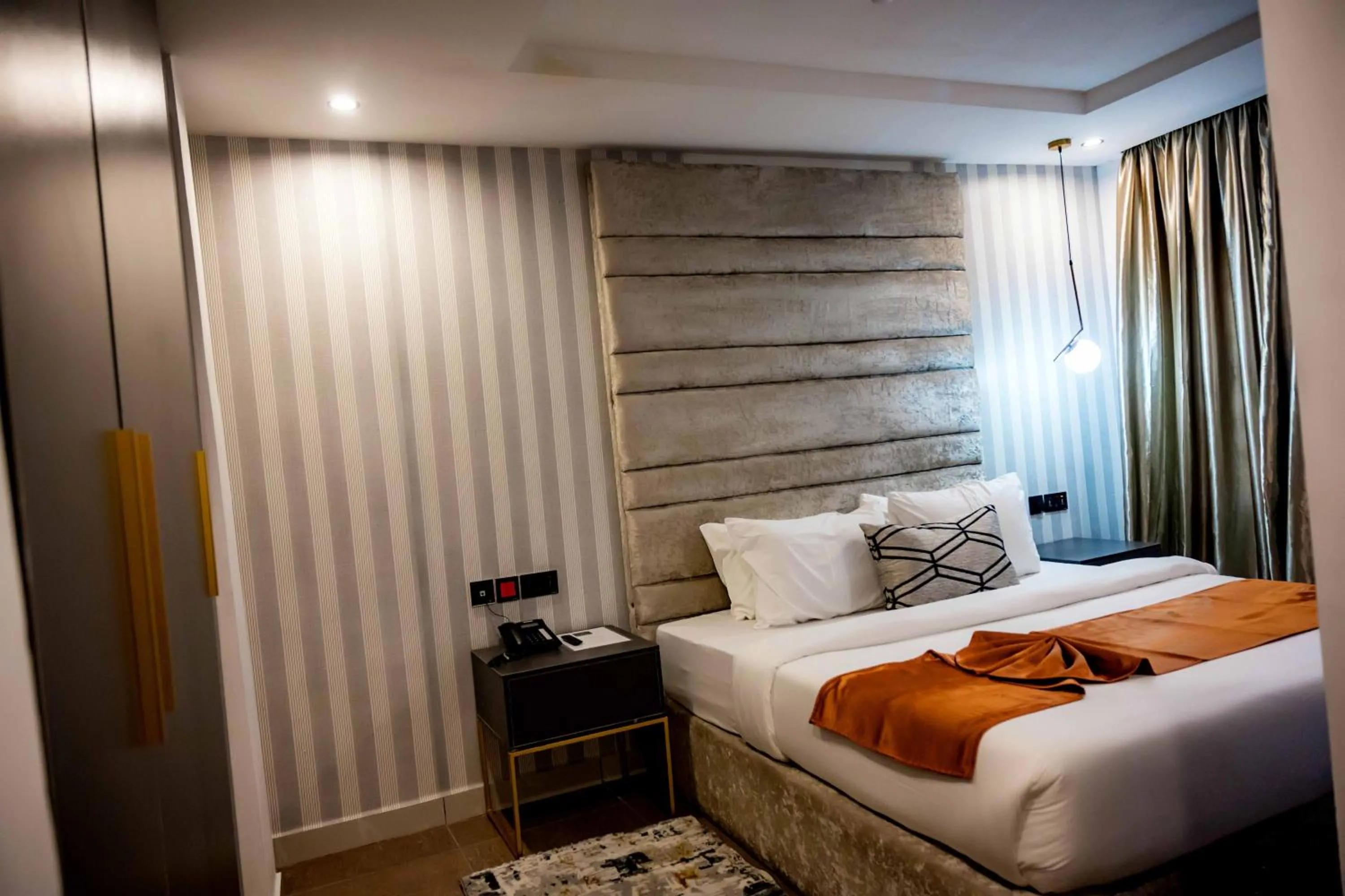 Bed in Gordonsville Escape Boutique Hotel