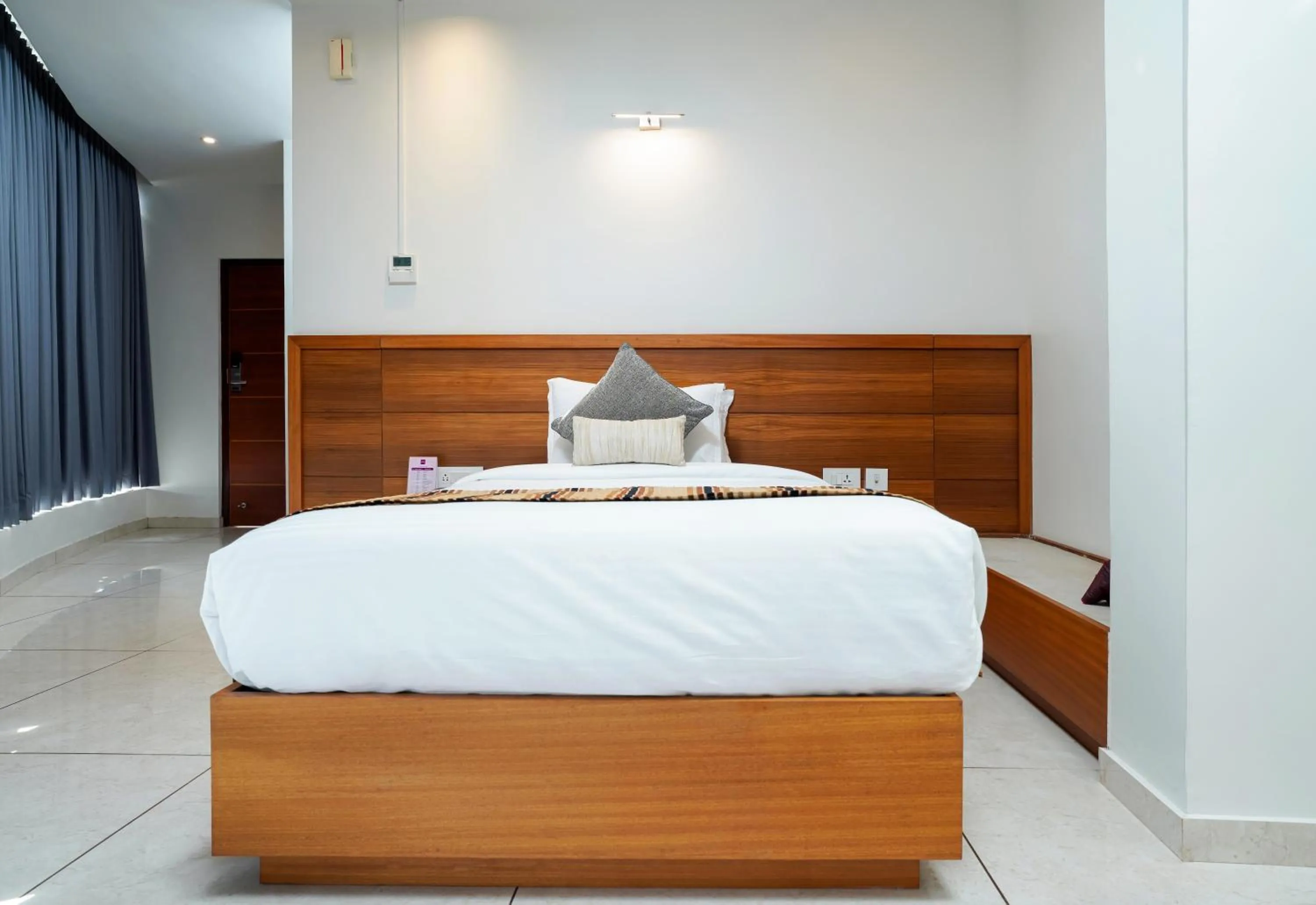 Bed in Nexstay River Mouth International