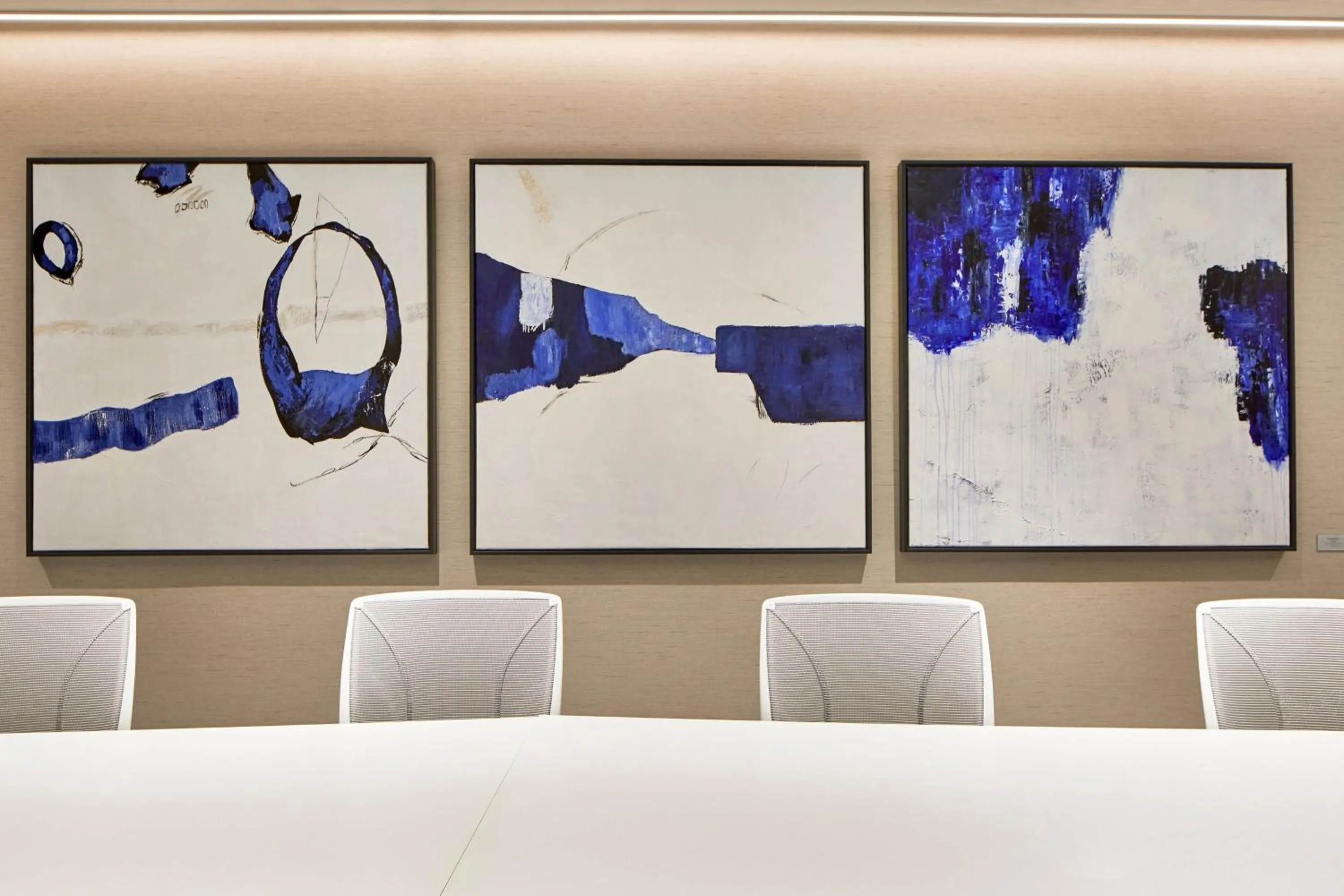 Meeting/conference room in AC Hotel by Marriott Durham Duke University