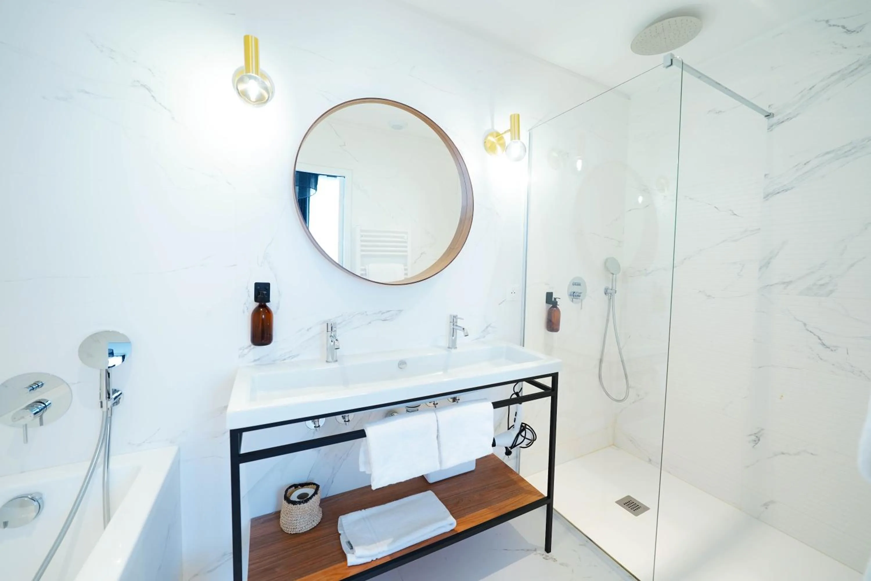 Shower in B&B La Maison Galiène