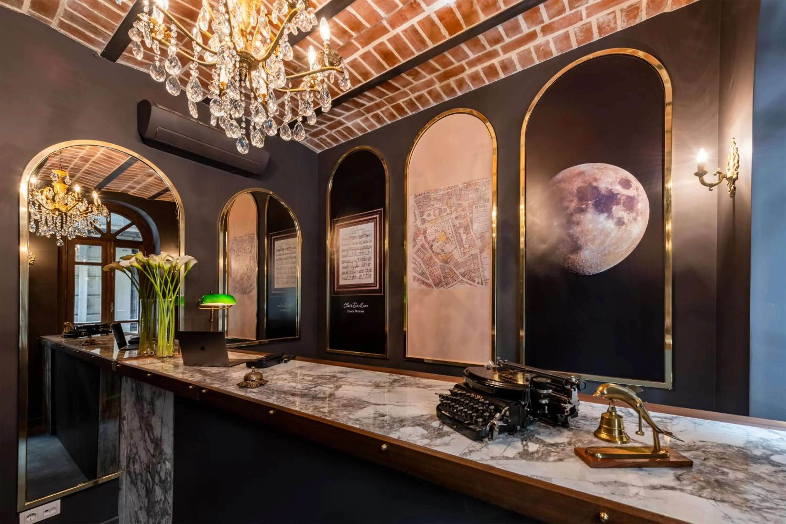 Lobby or reception in PeraNox Boutique Hotel