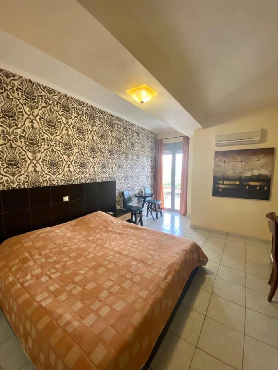 Bedroom, Bed in sozos inn hotel vonitsa