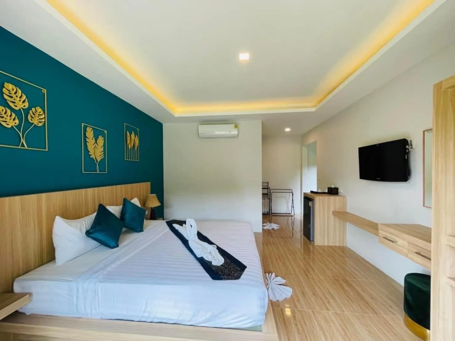Deluxe Double Room with Balcony in Phurin Thara Resort