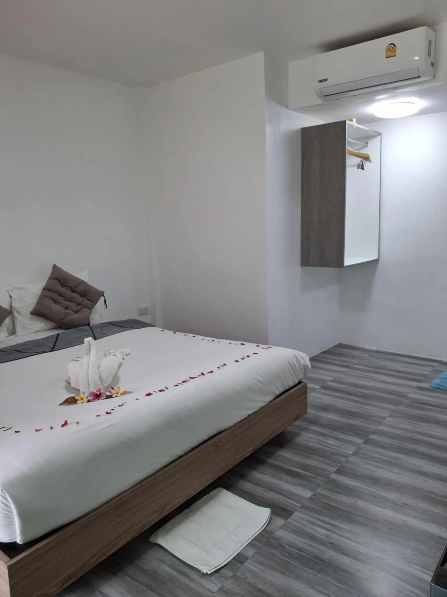 Bed in Phurin Thara Resort