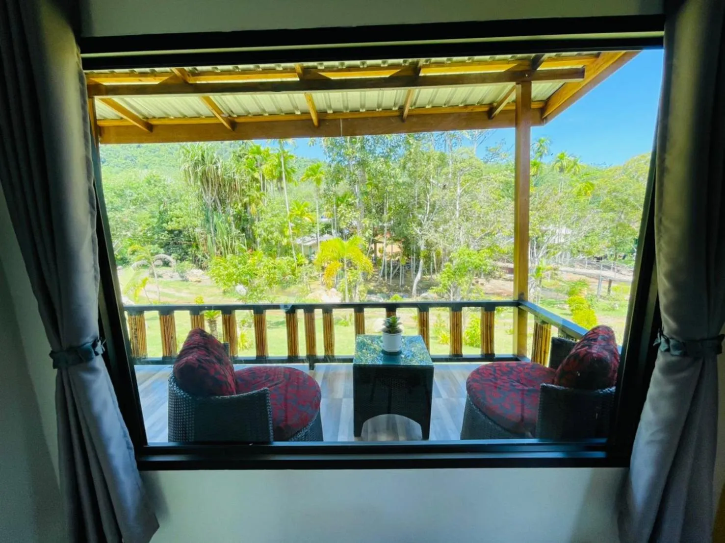 Balcony/Terrace in Phurin Thara Resort