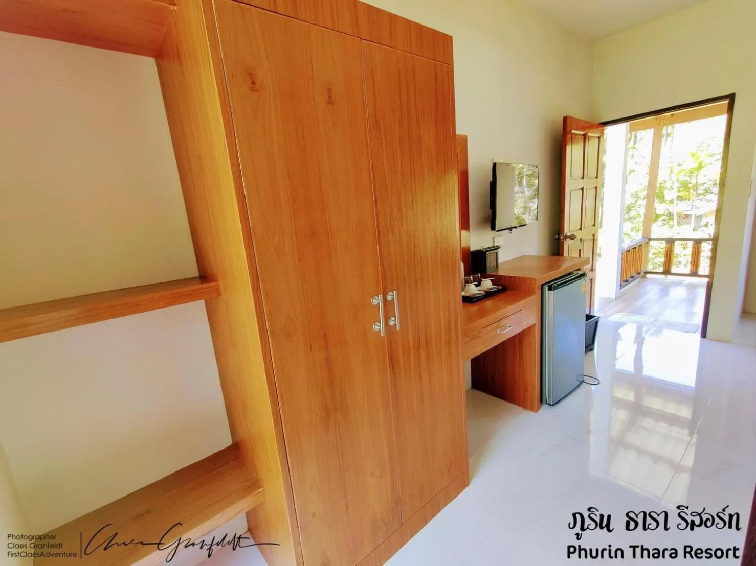 View (from property/room), Bed in Phurin Thara Resort