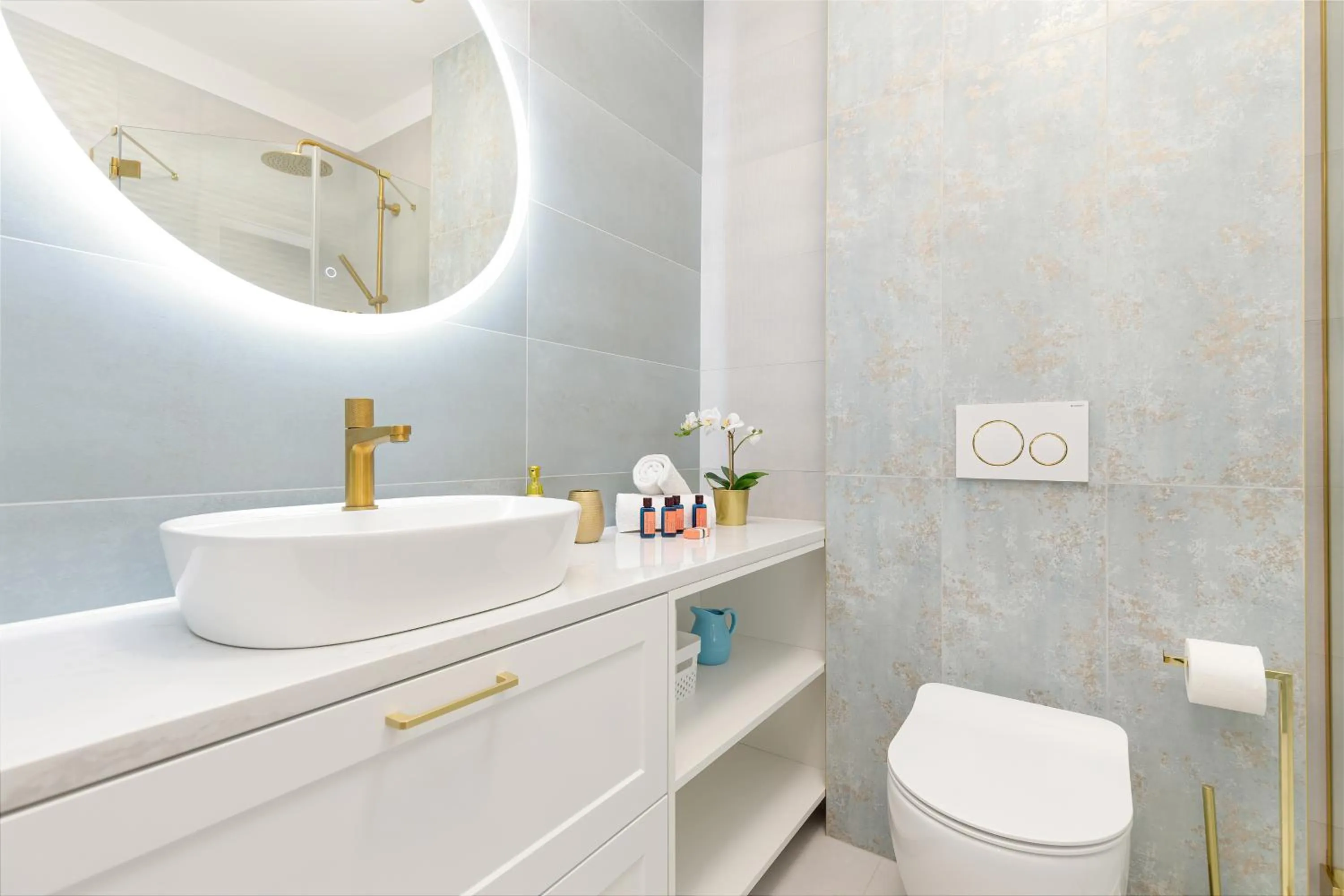 Bathroom in Apartamenty Osiedle Bursztynowe II by Noclegi Renters