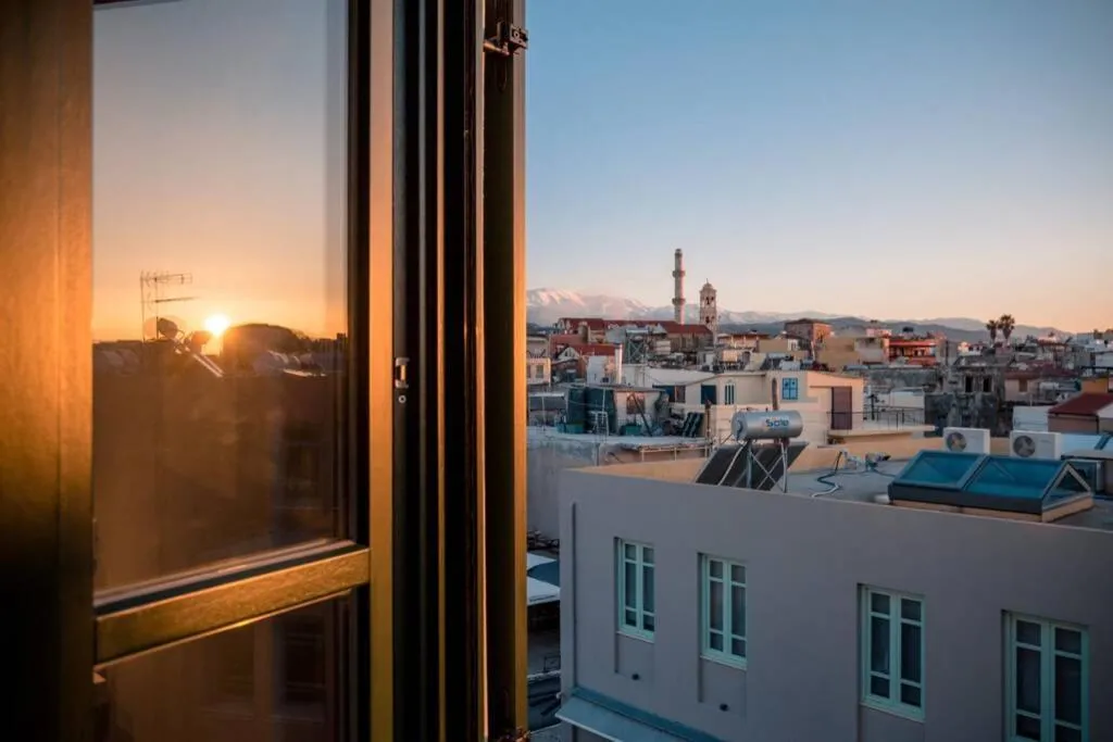 City view in House 8 - In the Heart of Venetian town w. Parking