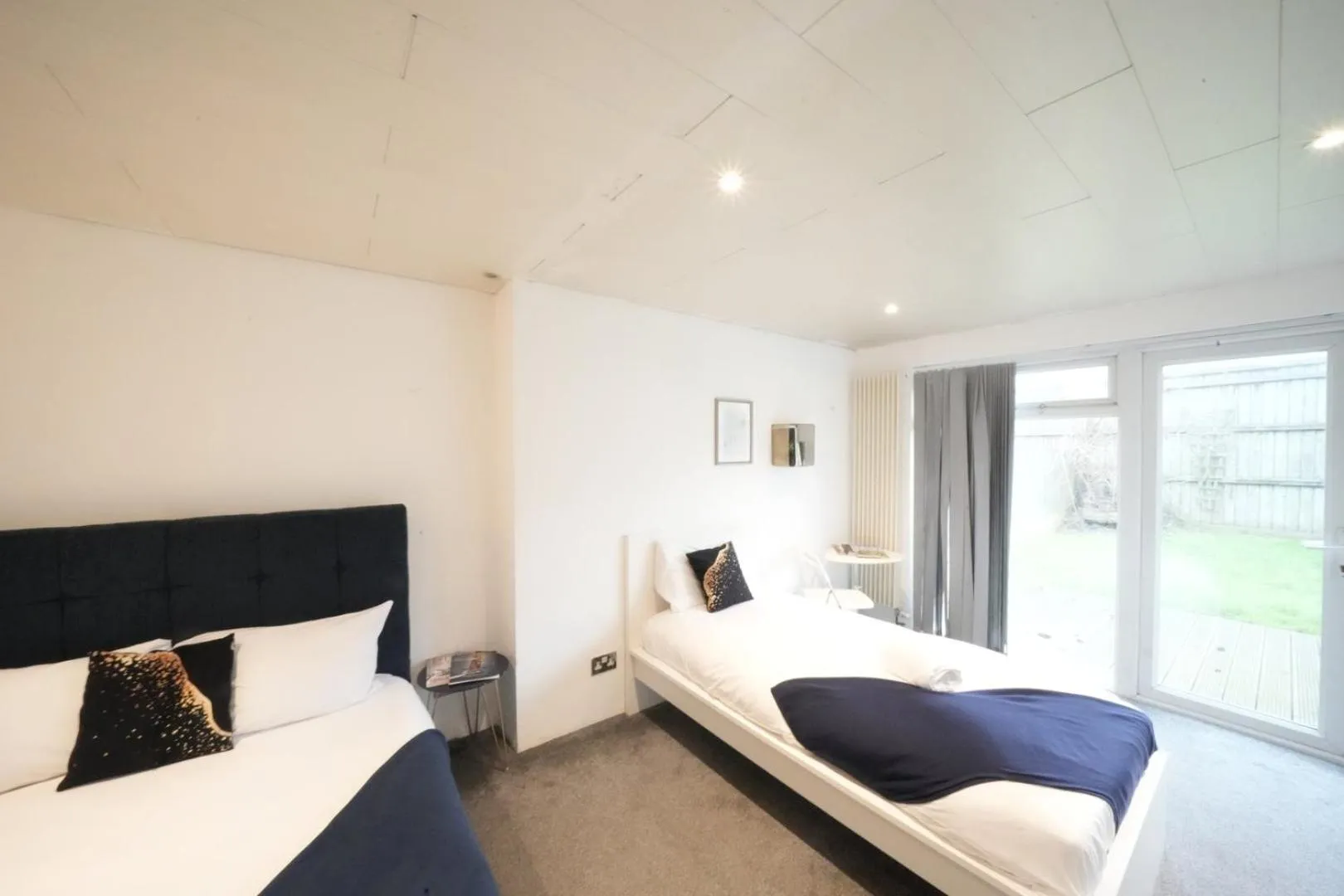 Bed in Airport Comfy Stay