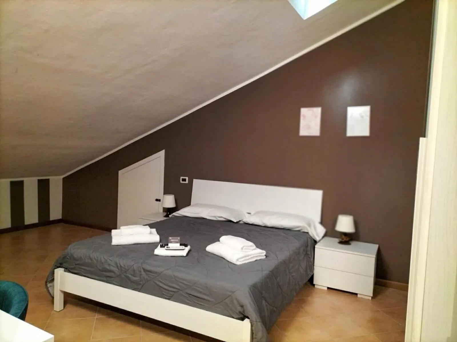 Bed in HH Hermoso Housing SERRAVALLE