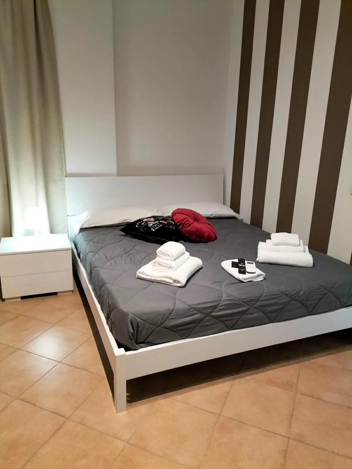 Bed in HH Hermoso Housing SERRAVALLE