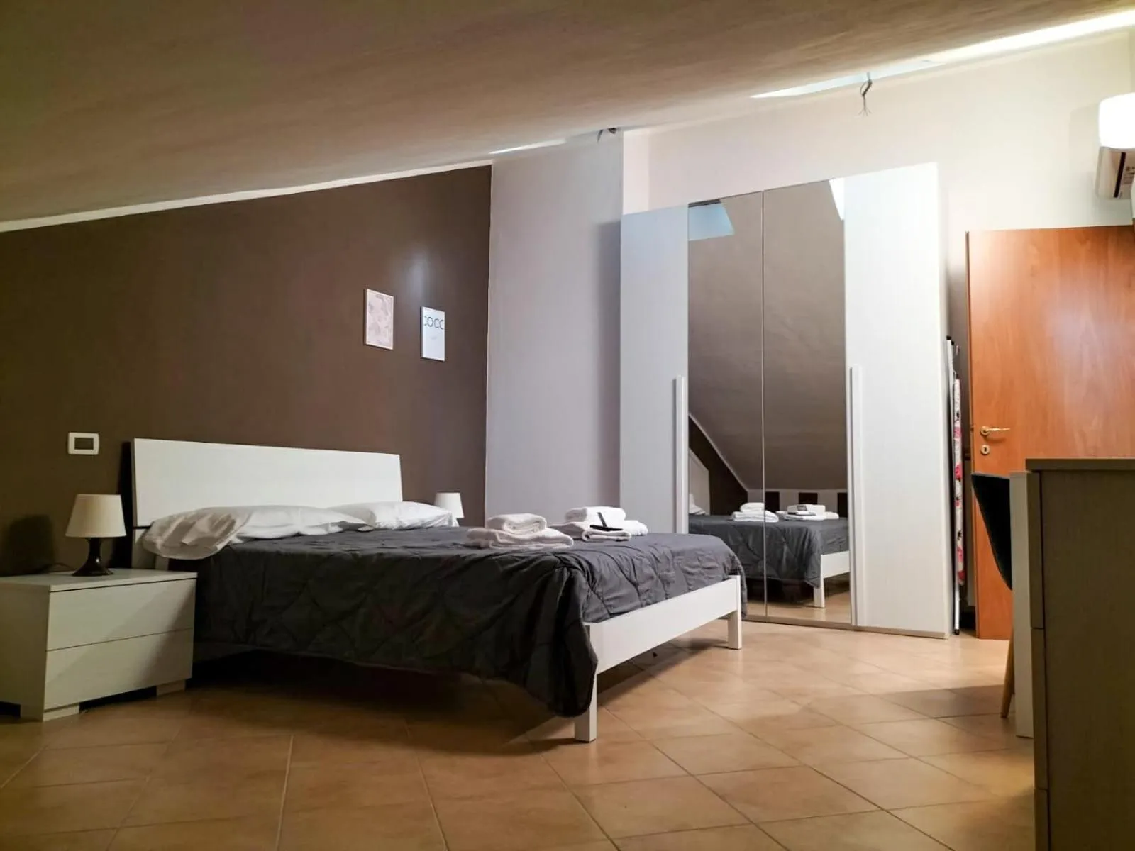 Bed in HH Hermoso Housing SERRAVALLE