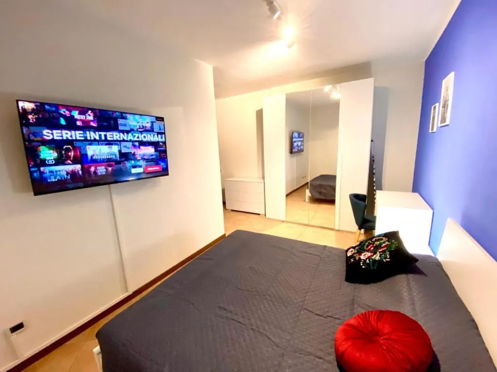 Bed in HH Hermoso Housing SERRAVALLE