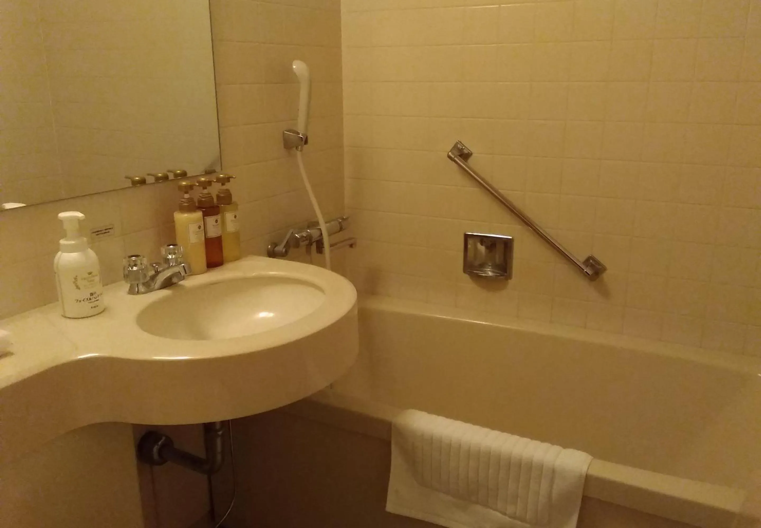 Photo of the whole room in Grand Hotel Kanachu Hadano