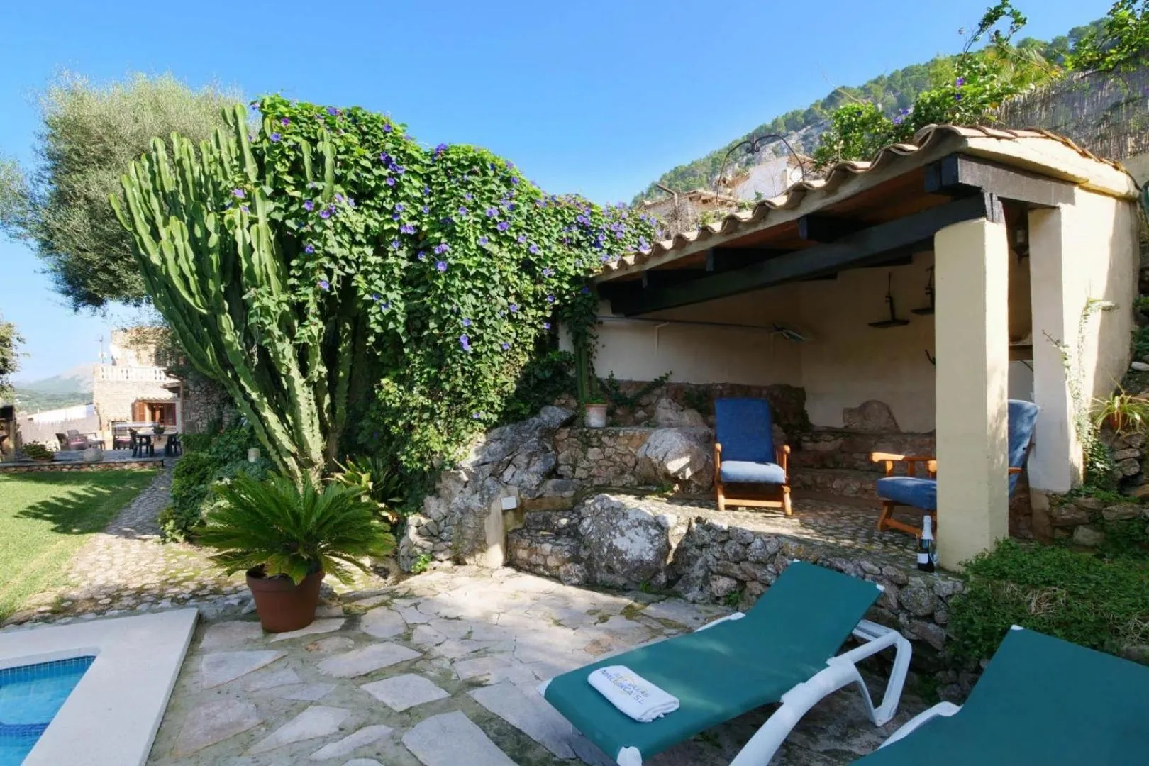 Property building in Can Moragues