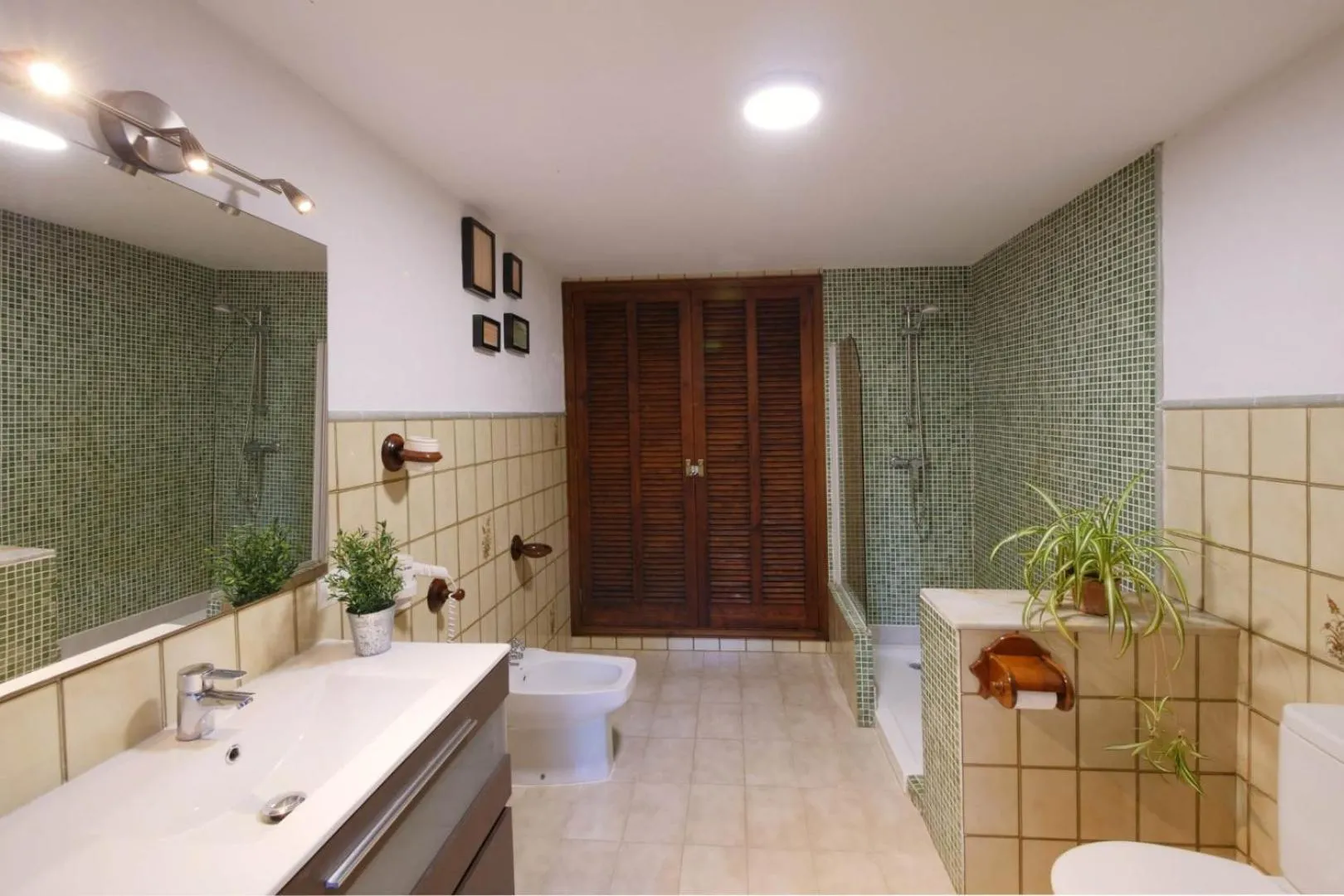 Bathroom in Can Moragues