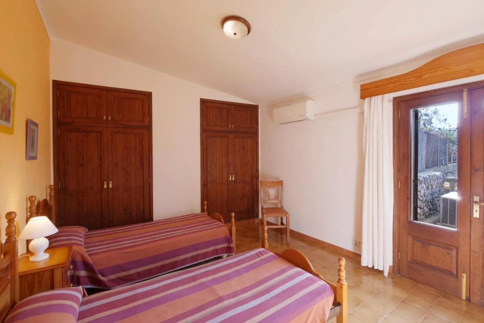 Property building, Bed in Can Moragues