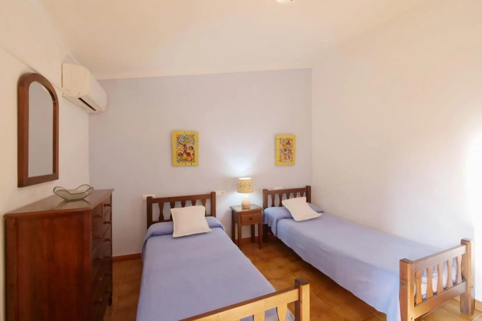 Property building, Bed in Can Moragues