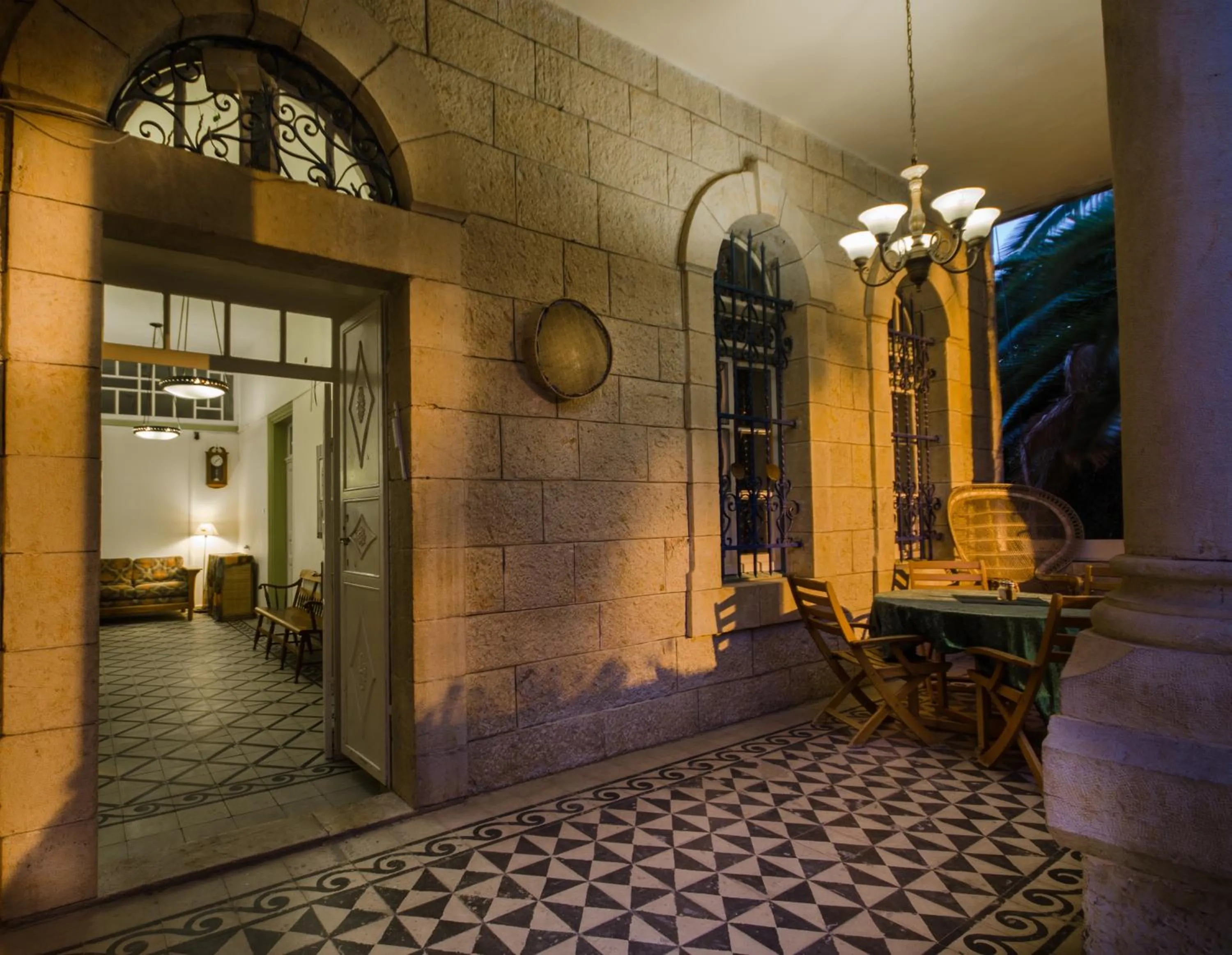 Facade/entrance in Jerusalem Garden Home