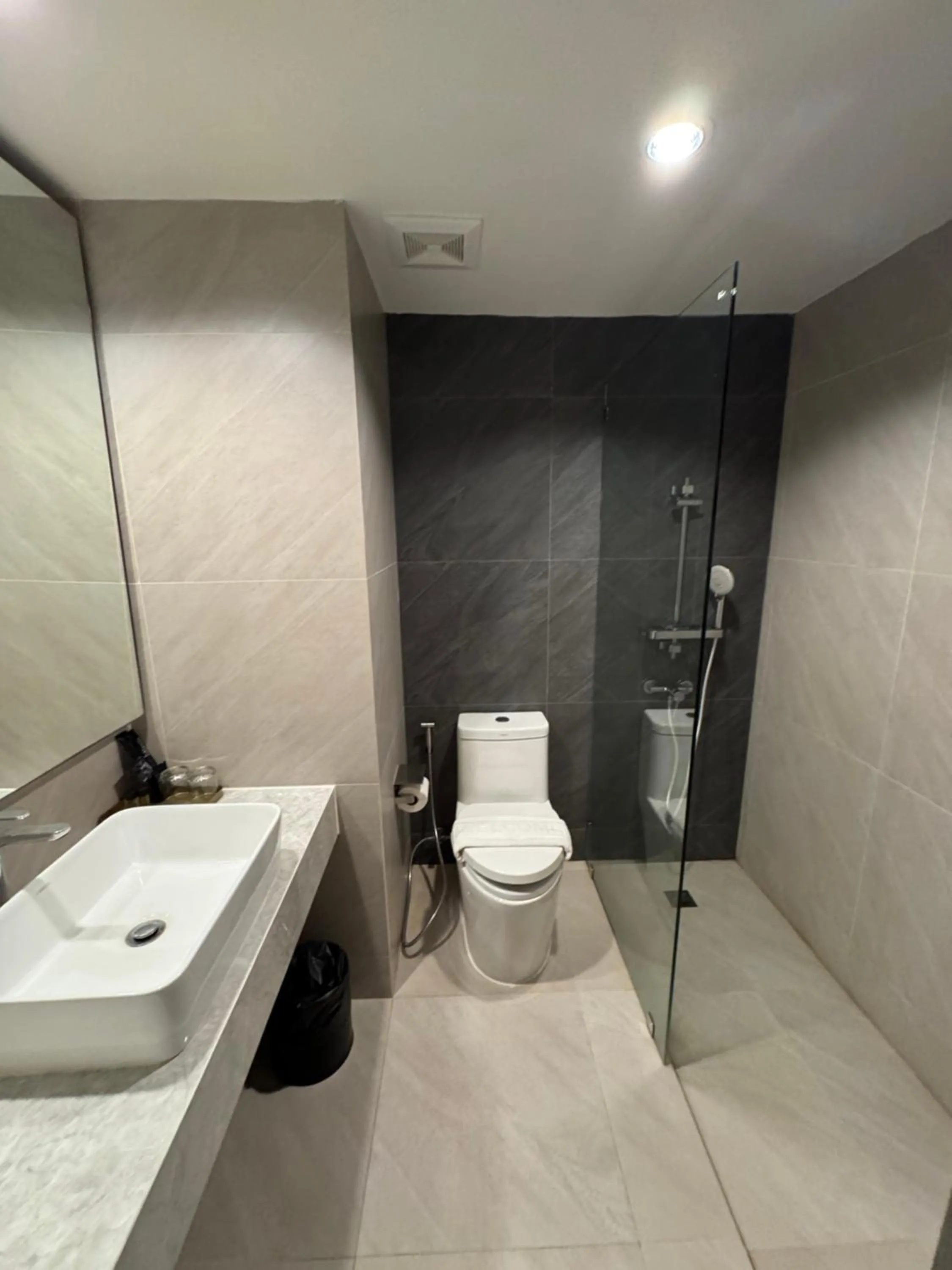 Shower in Hermann Hotel Pattaya - SHA Extra Plus