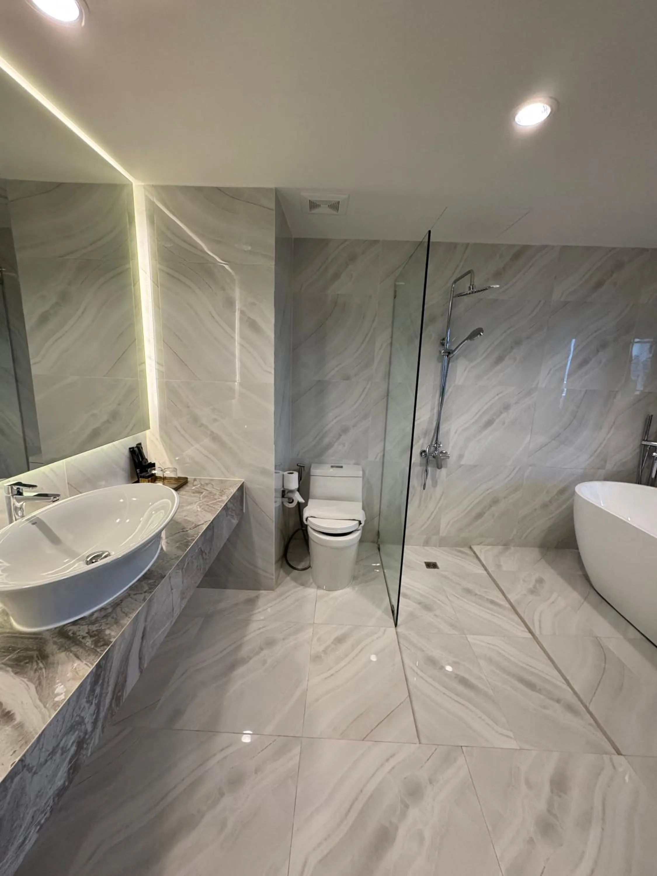 Toilet in Hermann Hotel Pattaya - SHA Extra Plus