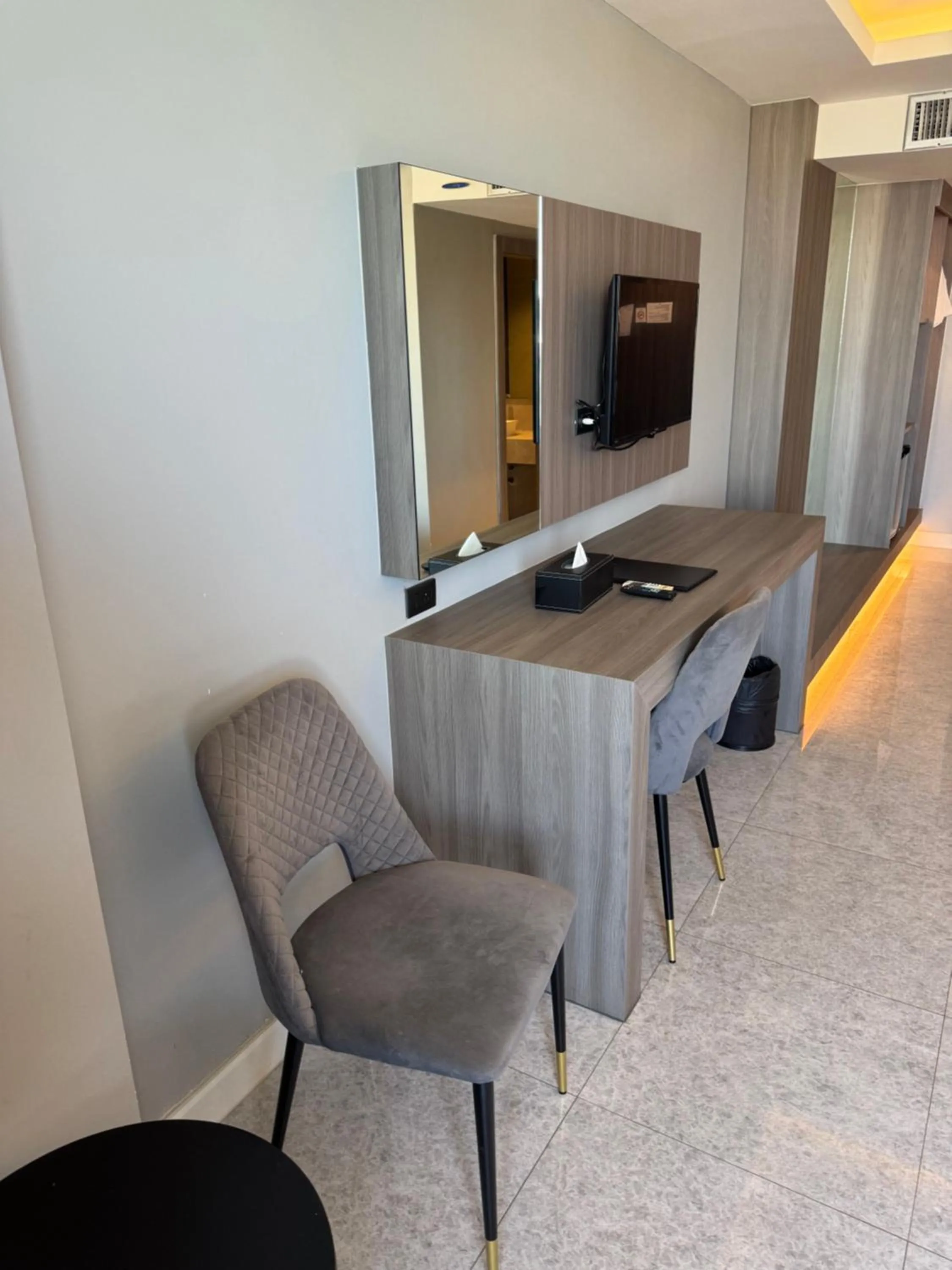 Living room in Hermann Hotel Pattaya - SHA Extra Plus