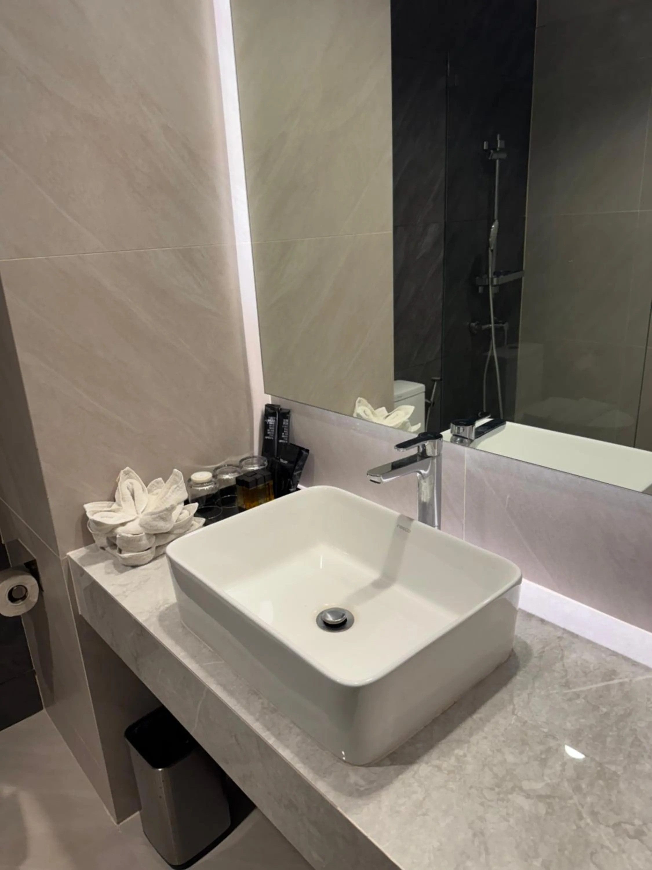 Bathroom in Hermann Hotel Pattaya - SHA Extra Plus