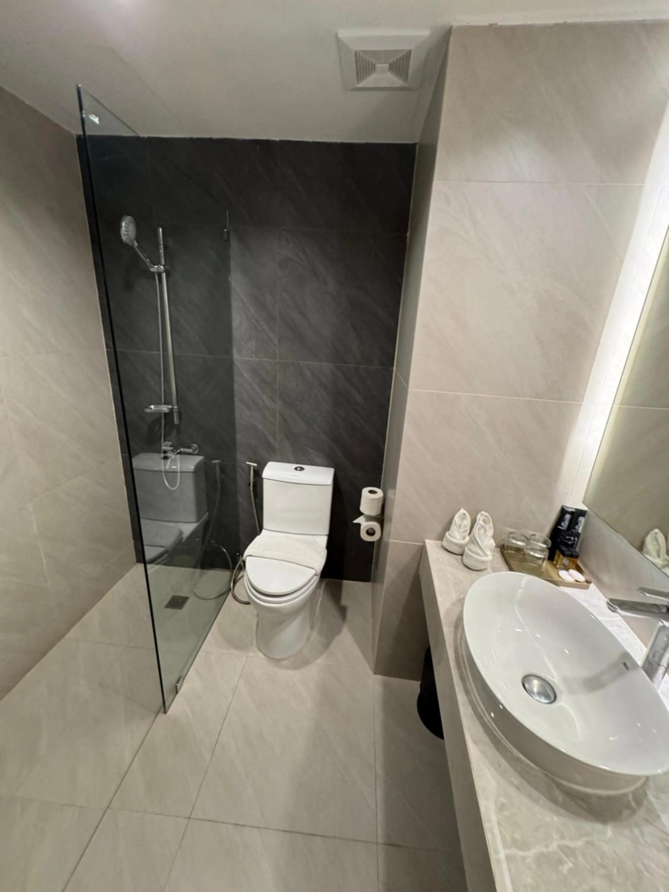 Shower in Hermann Hotel Pattaya - SHA Extra Plus