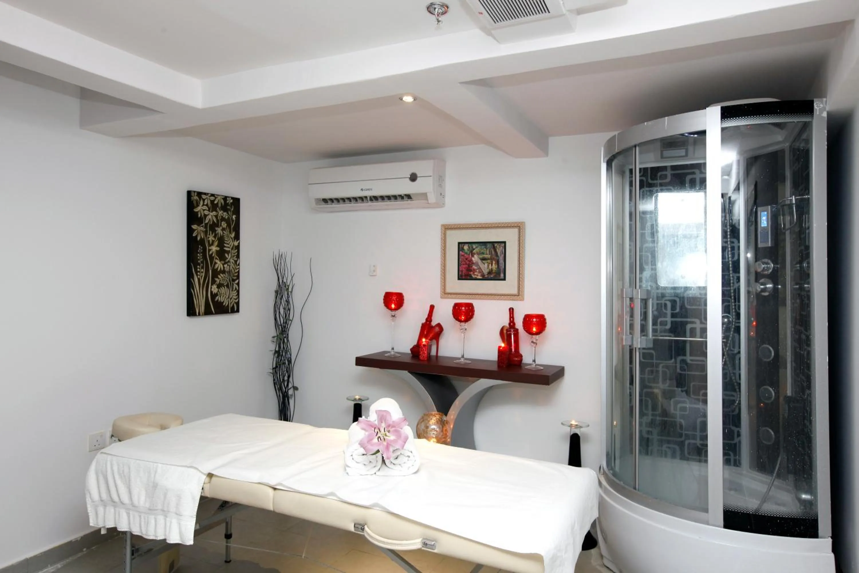 Sauna in Haven Plaza