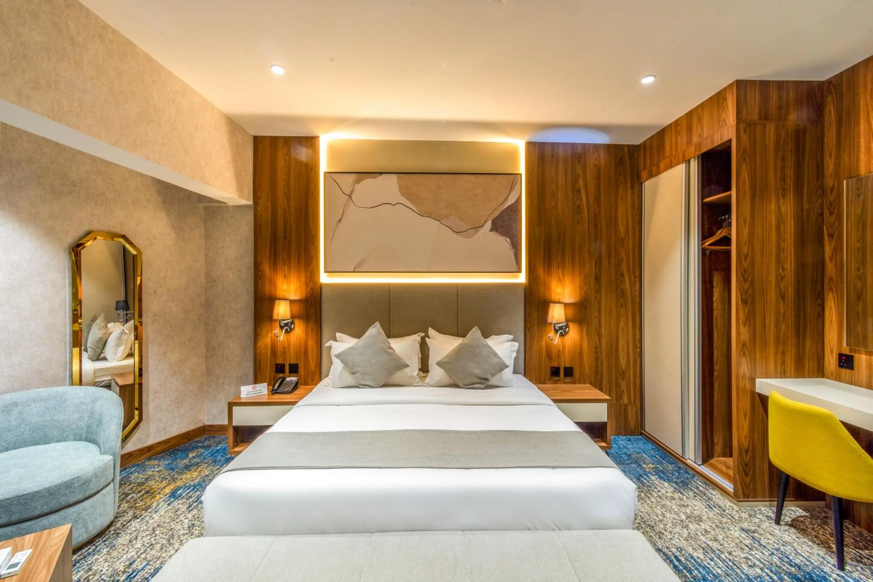 Bed in Almsakn Alola Hotel Company