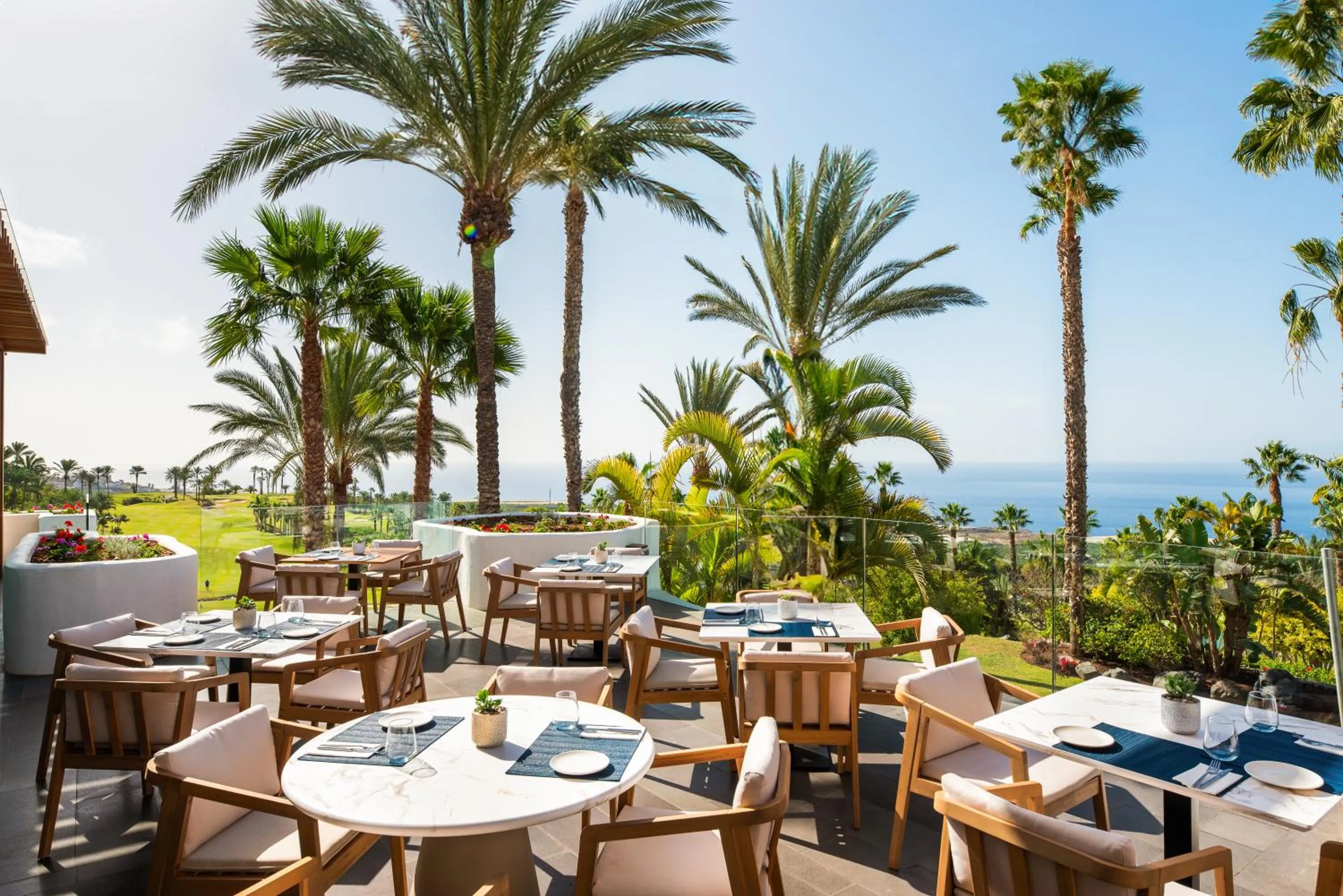 Restaurant/places to eat in Los Jardines de Abama Suites & Villas