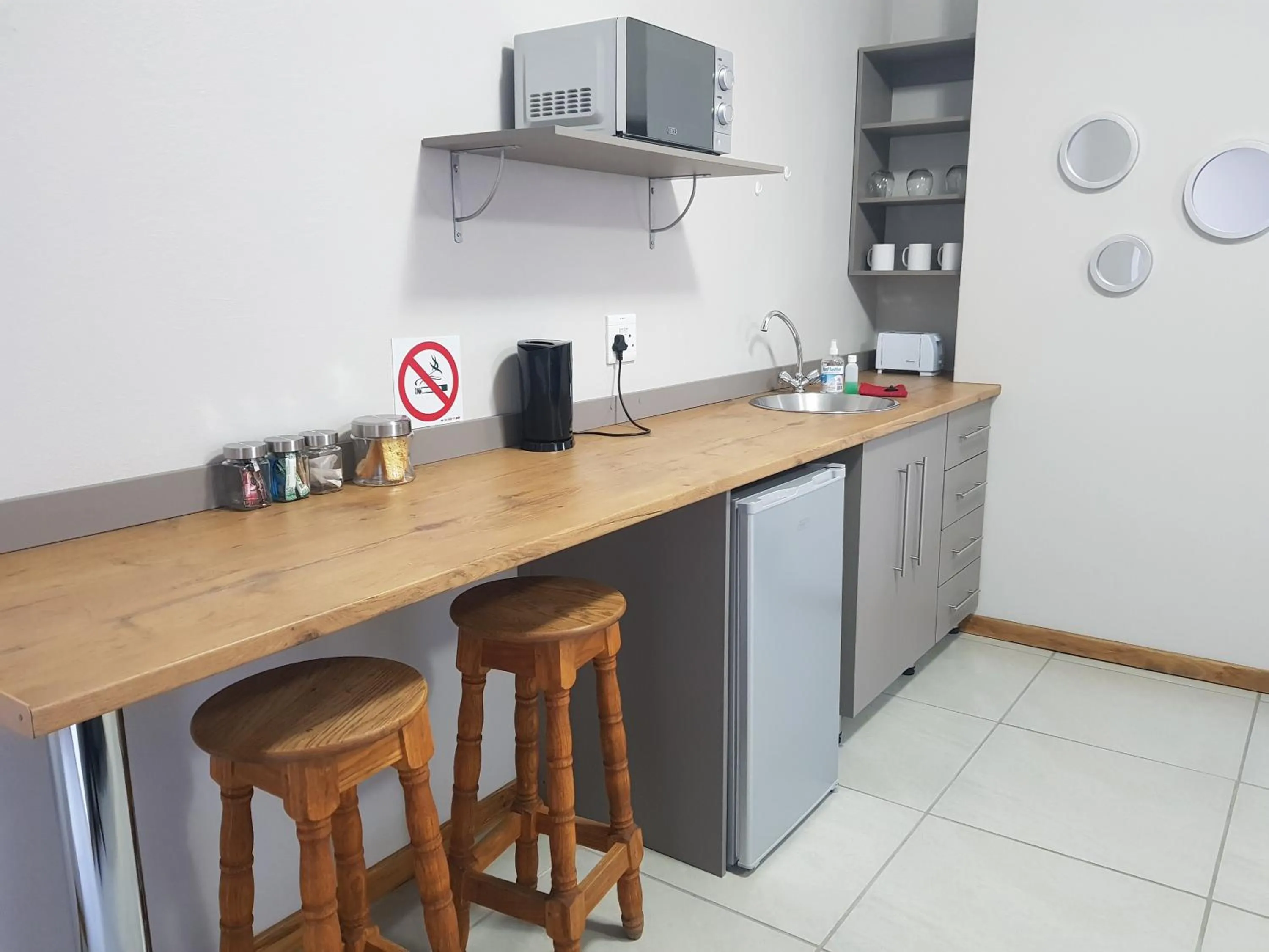 kitchen in MediStay Self Catering Accommodation
