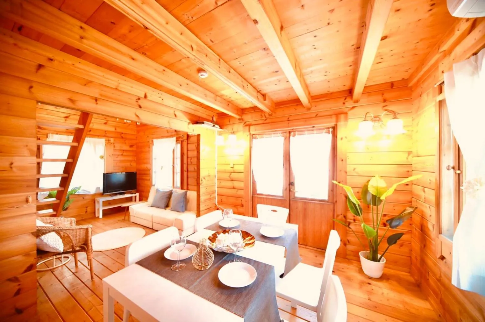 Awaji Seaside Log house in Goshiki 1