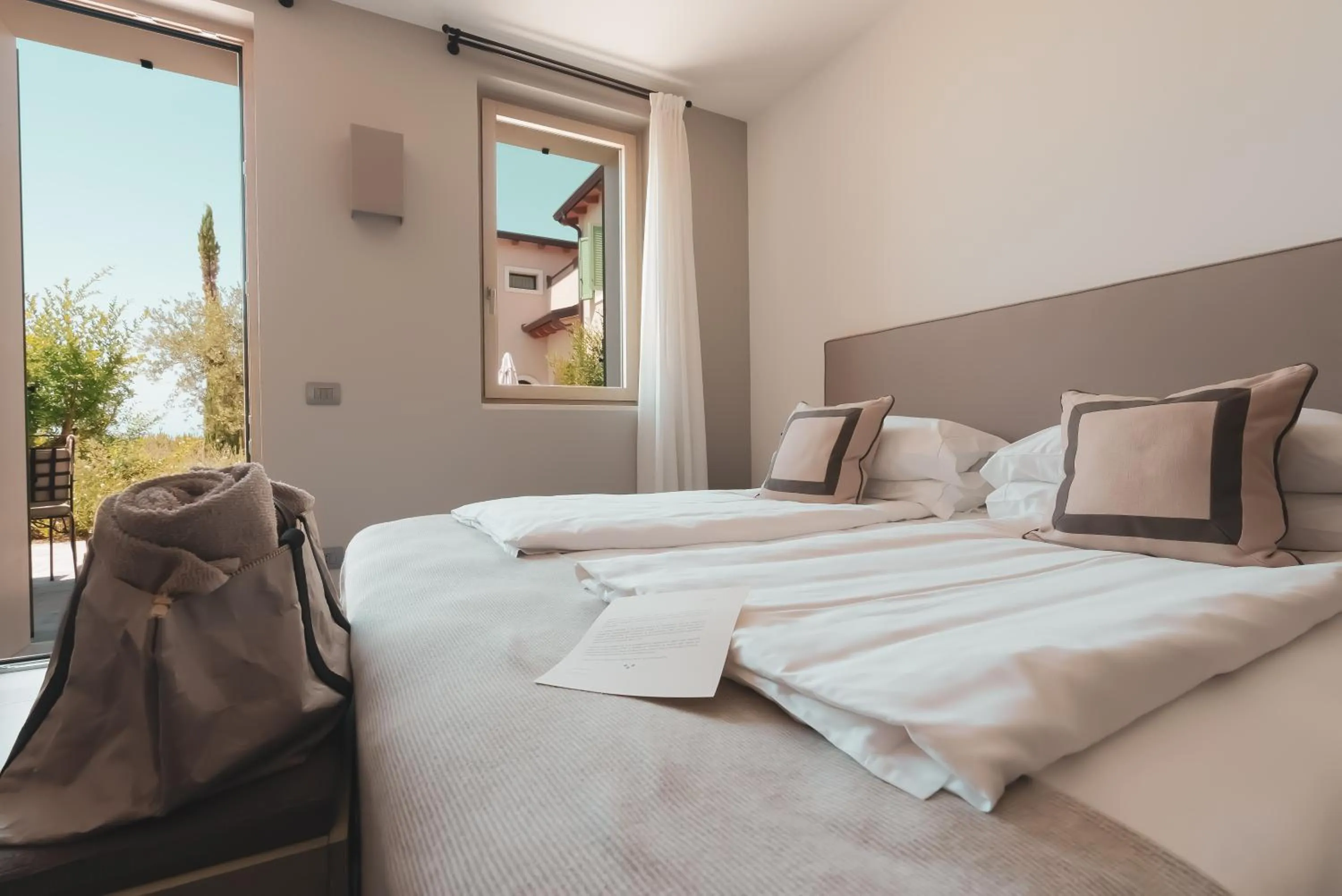 View (from property/room), Bed in Natiia Relais - Adults Only