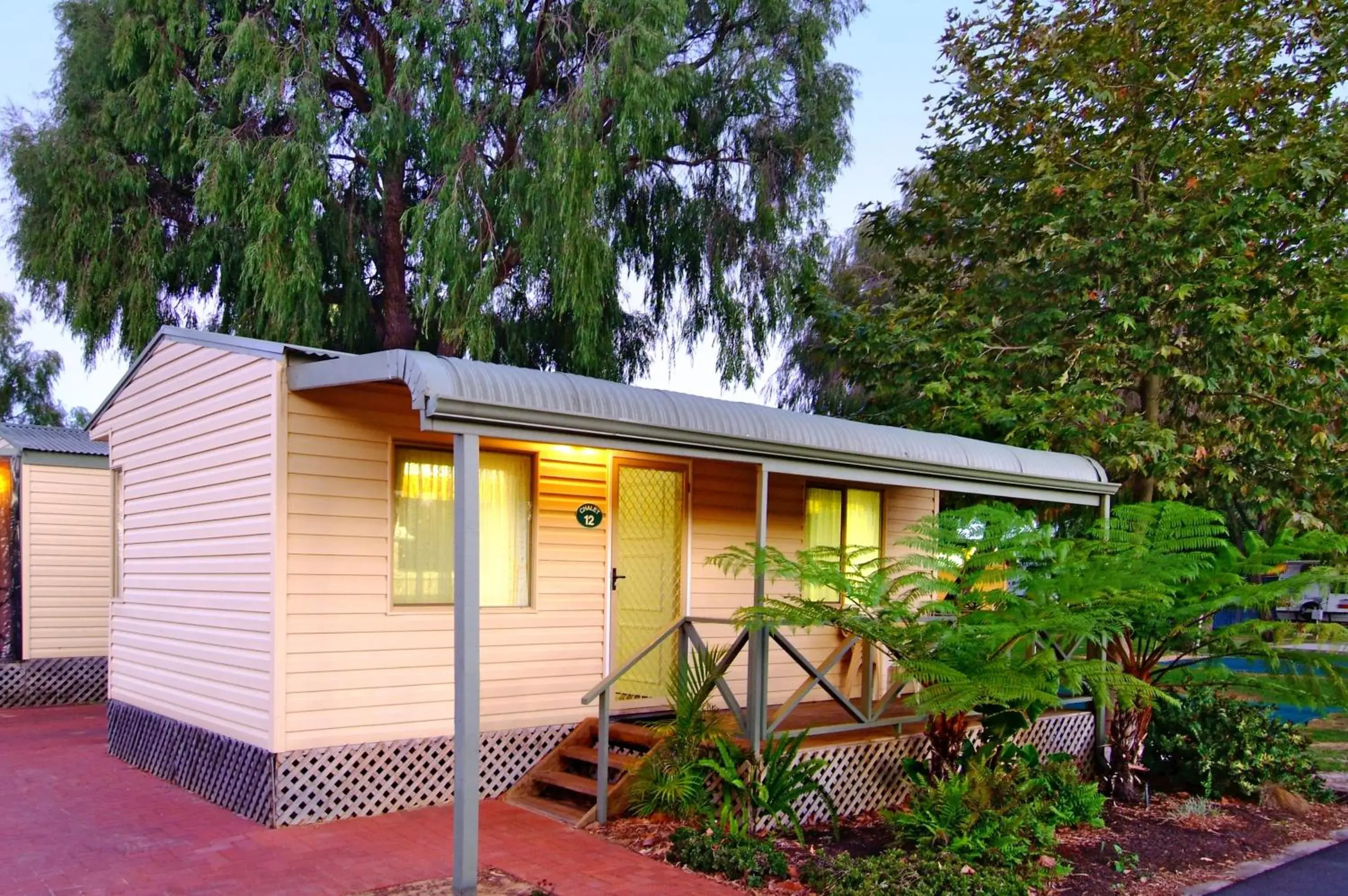 One-Bedroom Chalet in BIG4 Breeze Holiday Parks - Busselton One-Bedroom Chalet in BIG4 Breeze Holiday Parks - Busselton