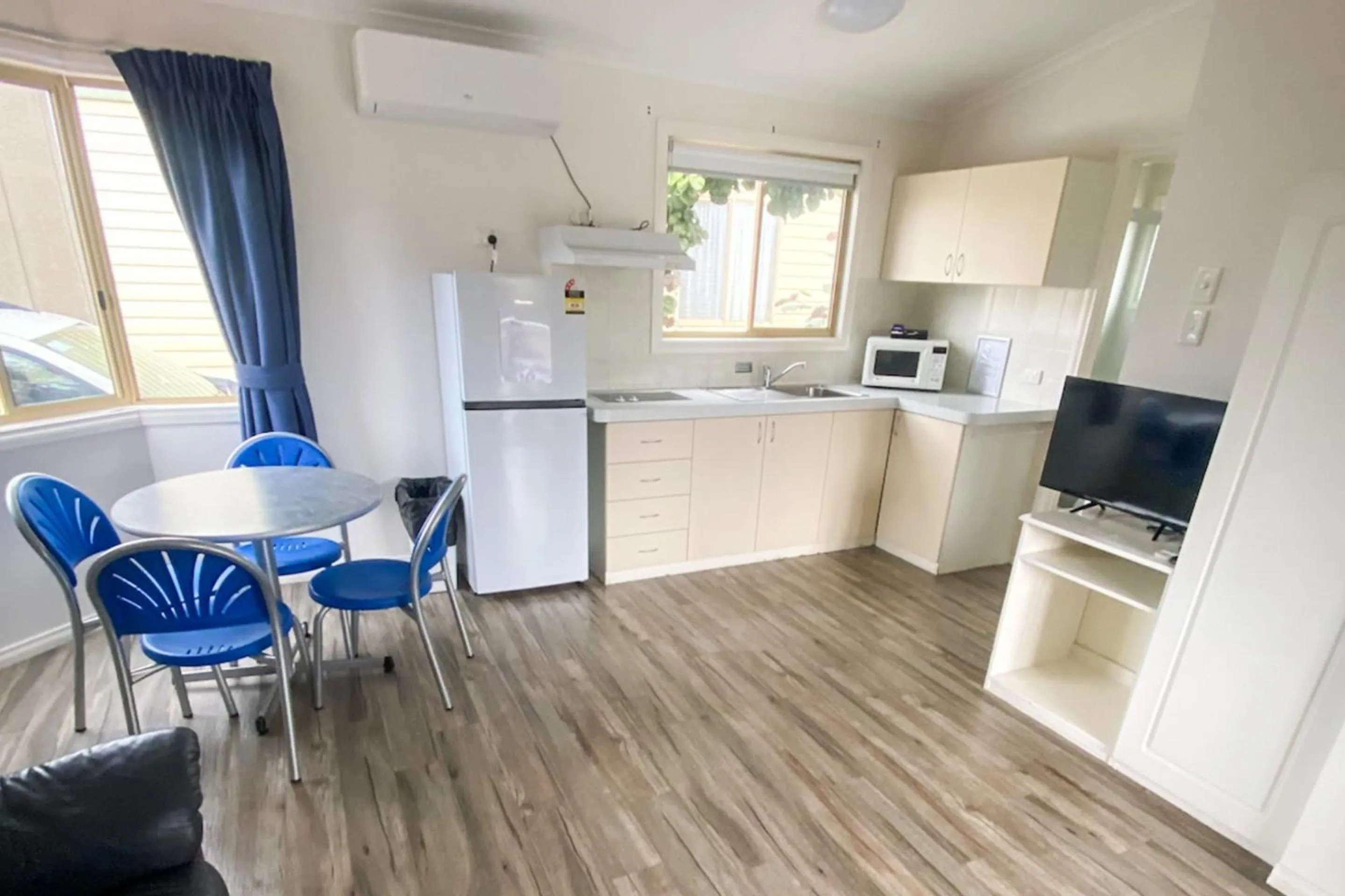 kitchen in BIG4 Breeze Holiday Parks - Busselton