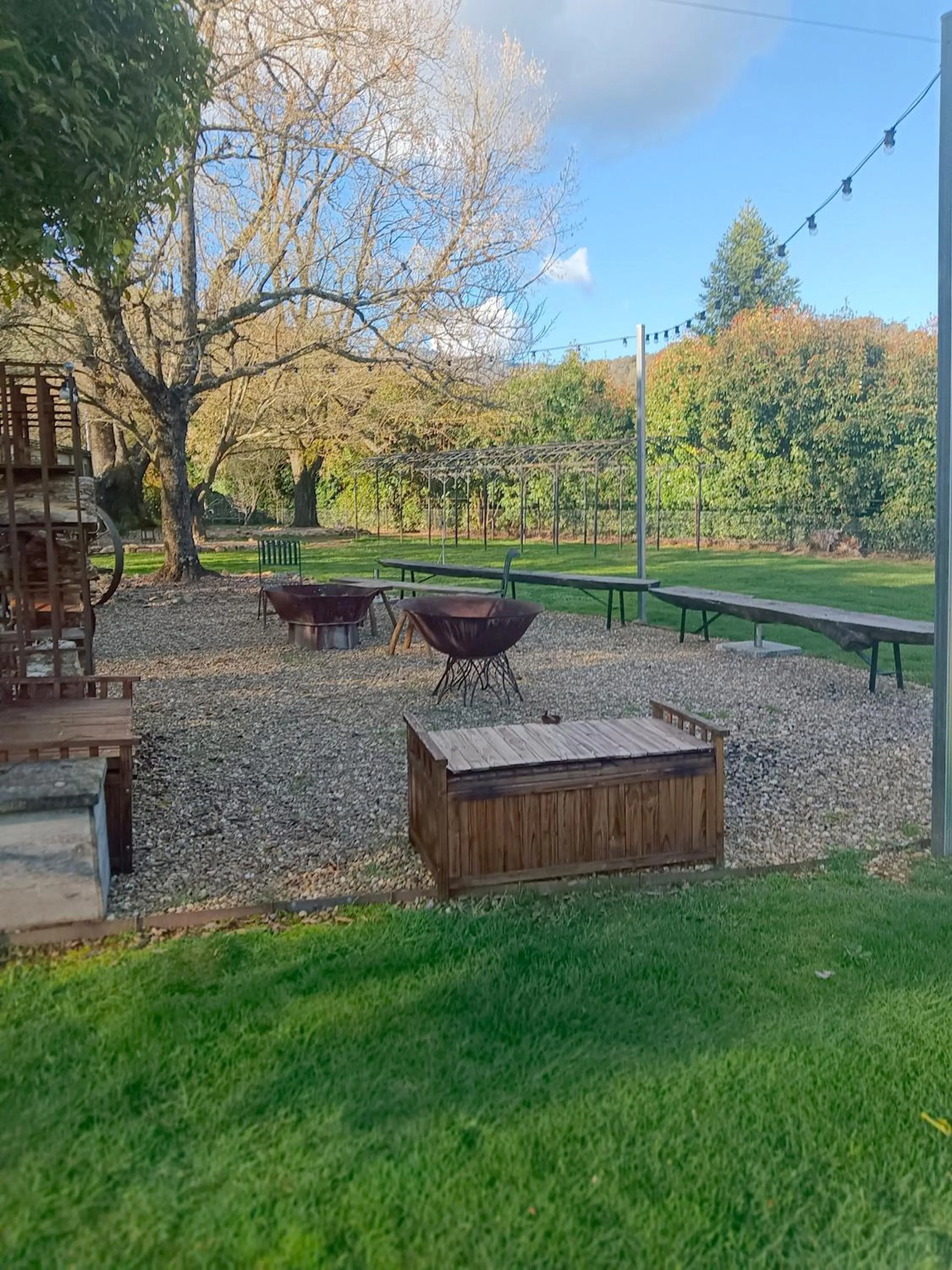 flat iron in Buffalo Motel and Country Retreat