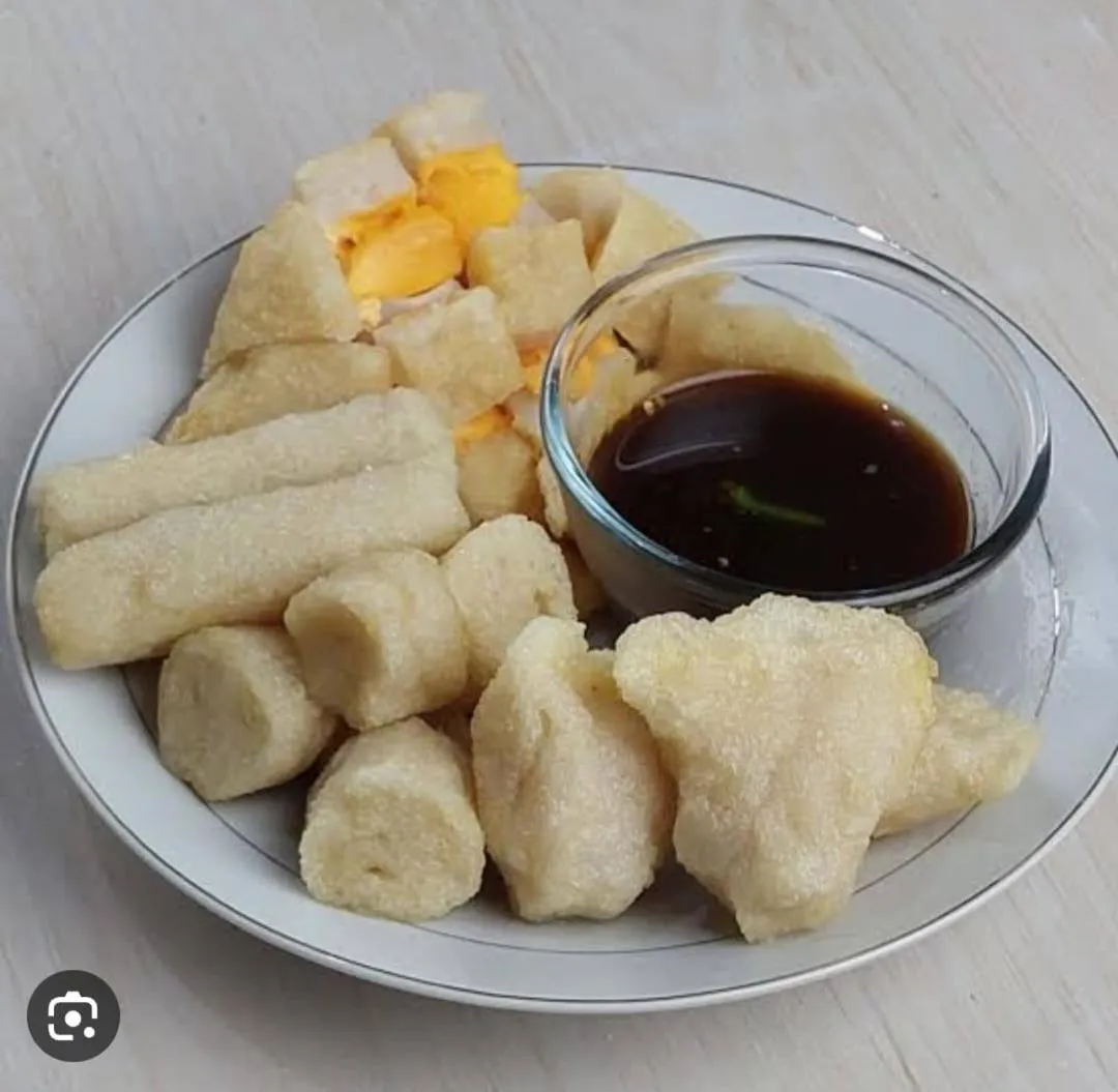 Restaurant/places to eat in Hotel 55