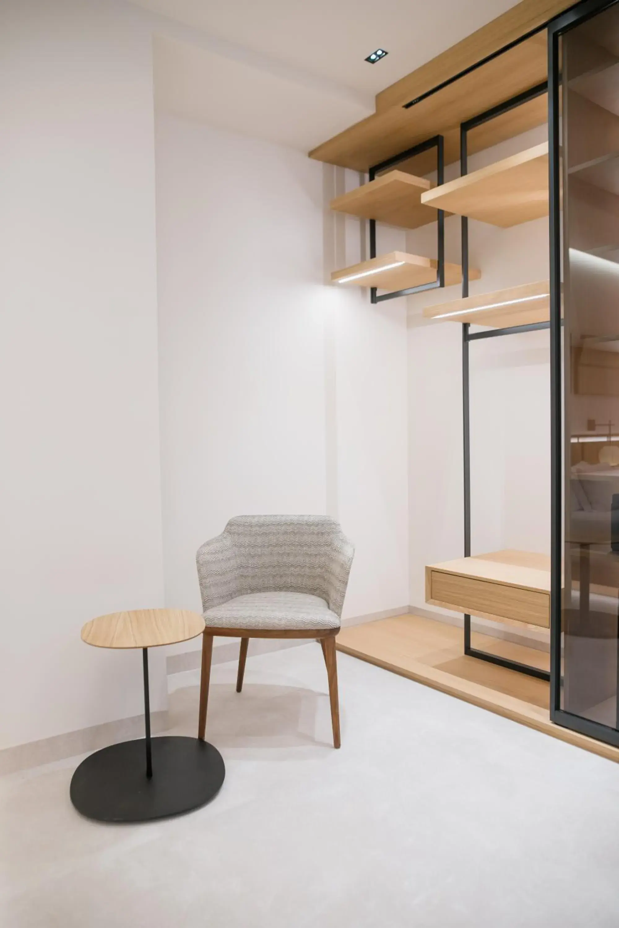 Seating area in MYR Puerta Serranos Seating area in MYR Puerta Serranos