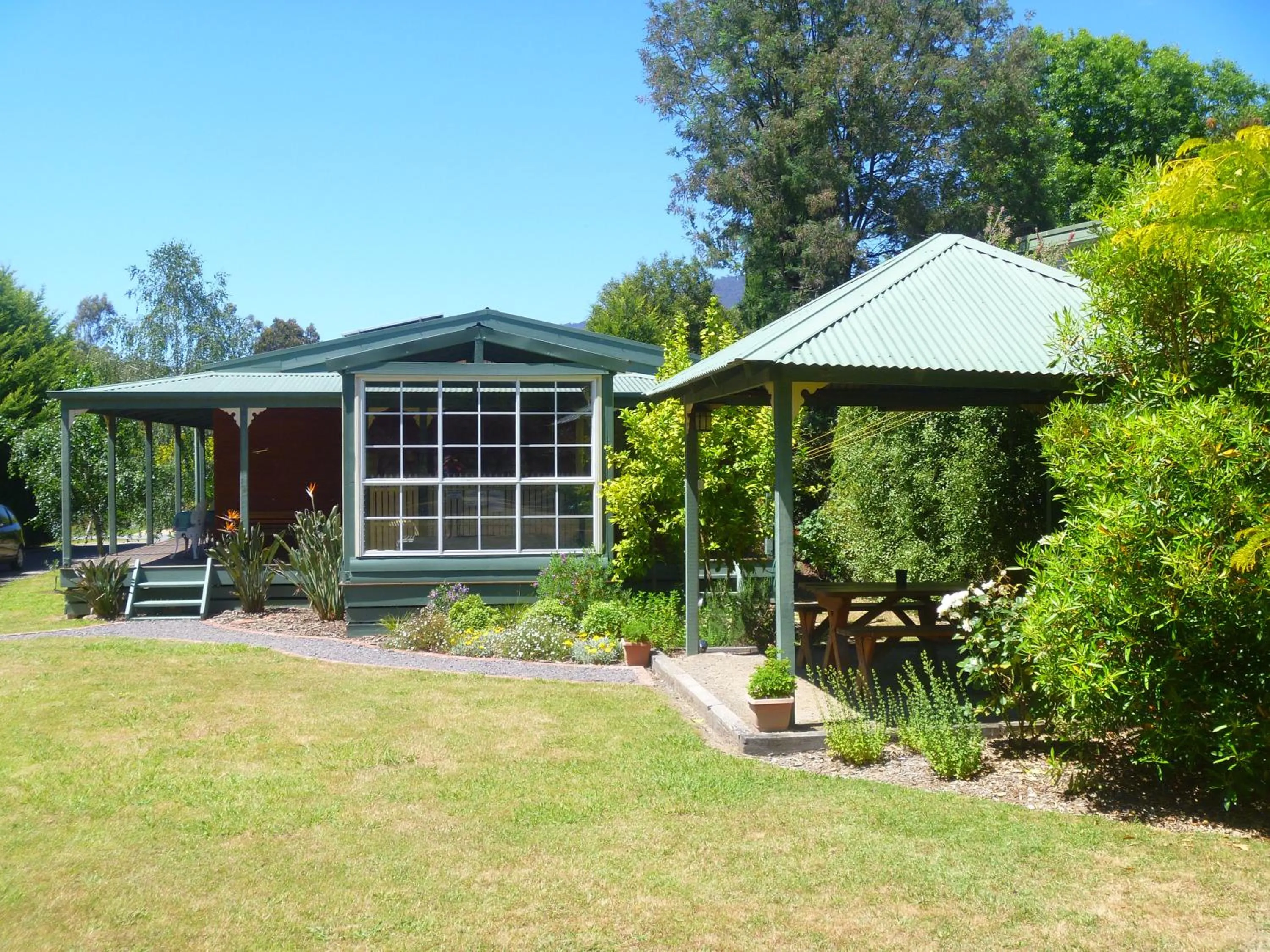 Sunburst Retreat