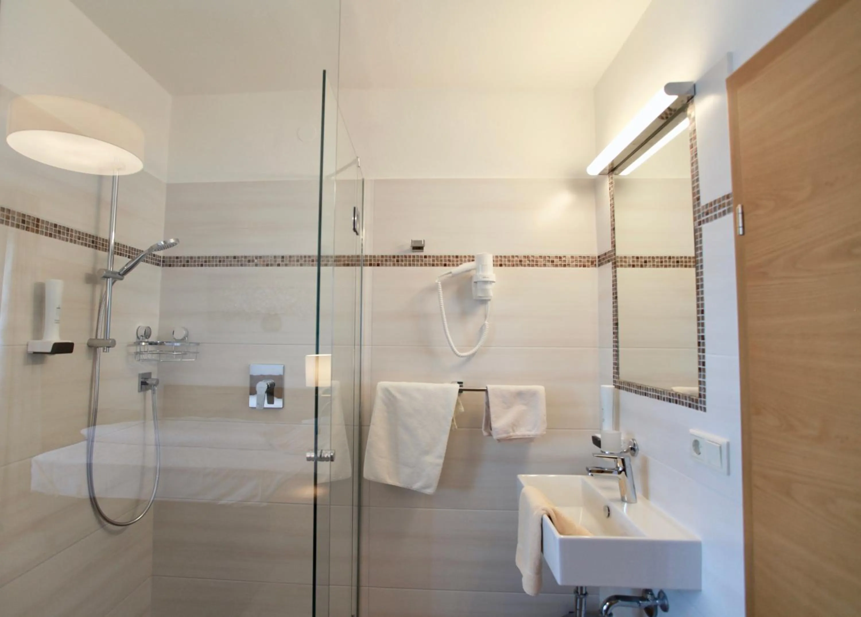 Bathroom in Hotel-Restaurant am Hochfuchs