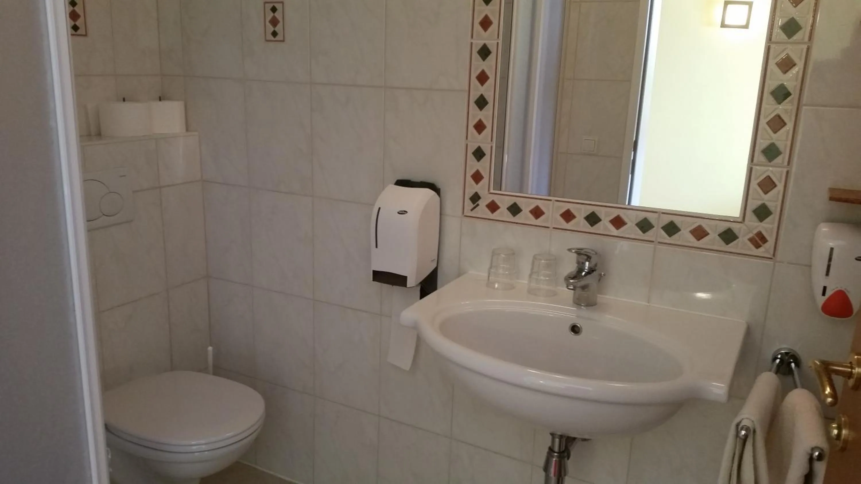 Bathroom in Hotel-Restaurant am Hochfuchs