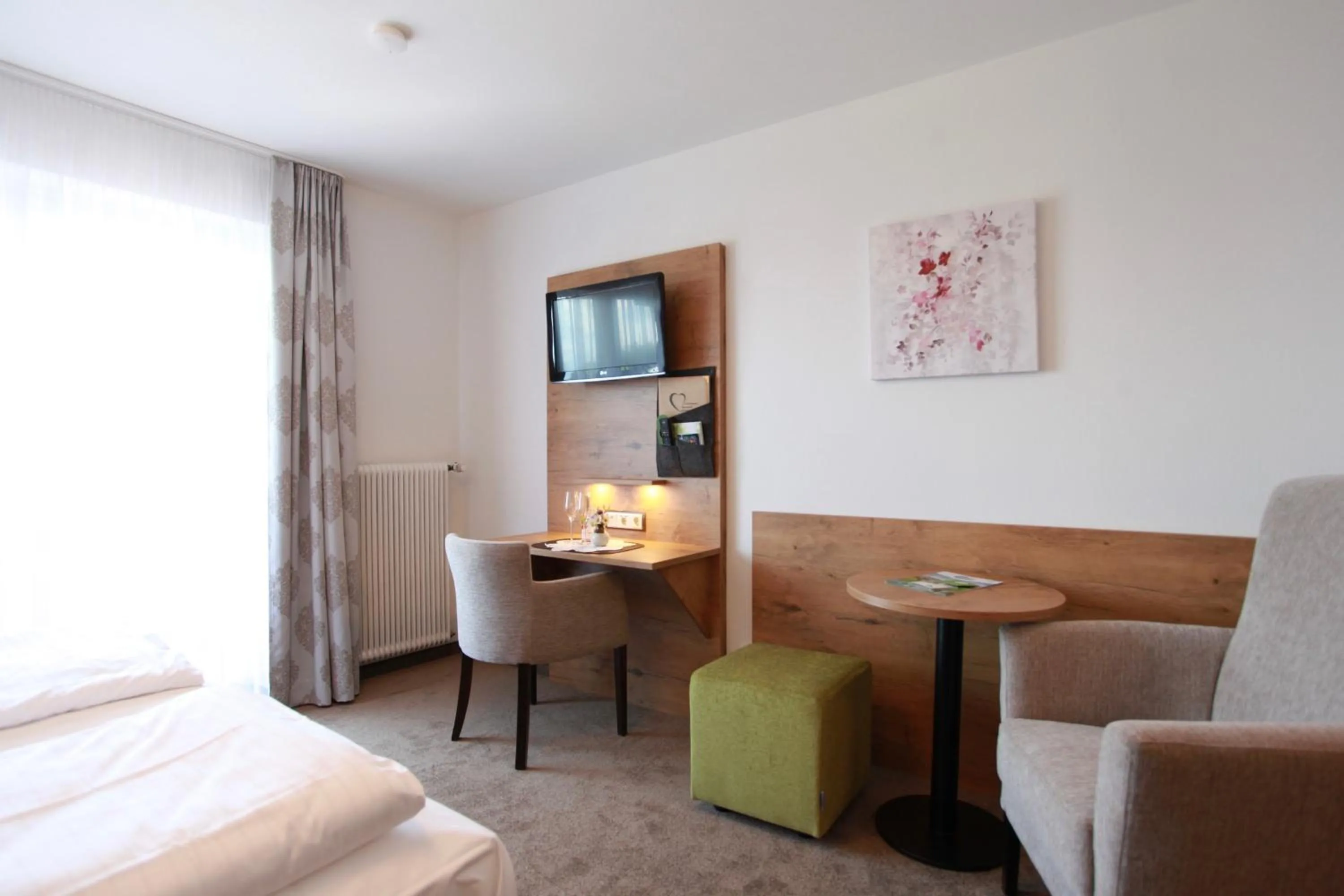 Photo of the whole room, Bed in Hotel-Restaurant am Hochfuchs