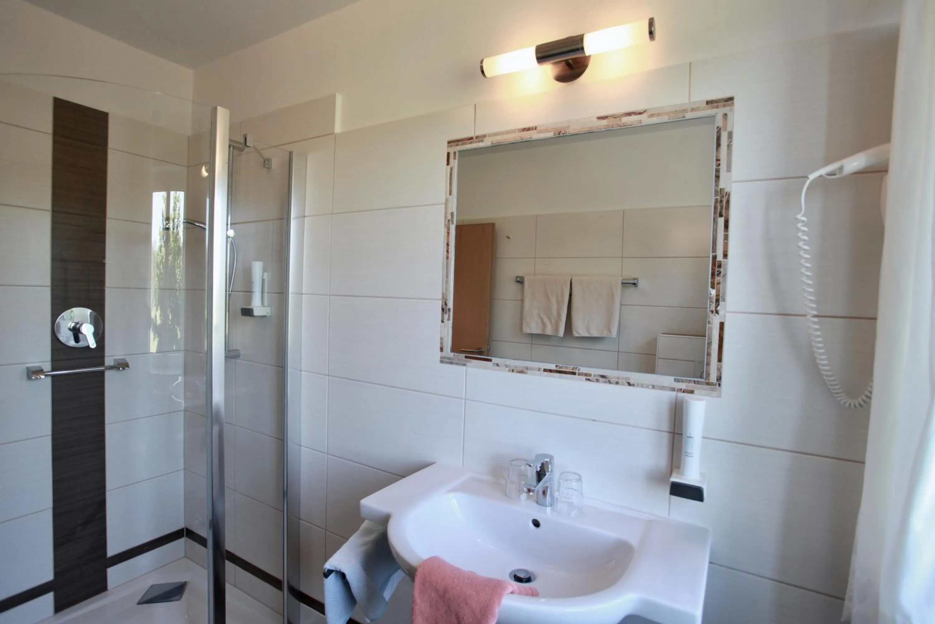 Bathroom in Hotel-Restaurant am Hochfuchs