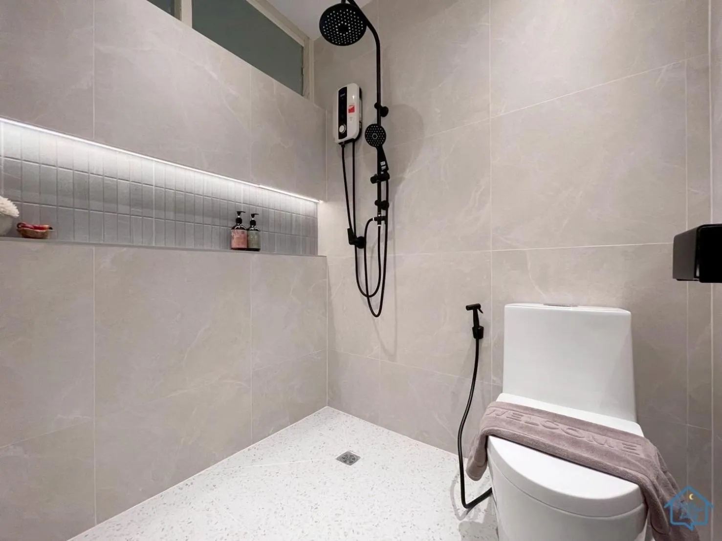 Bathroom in Sabaiday Guesthouse Nimman