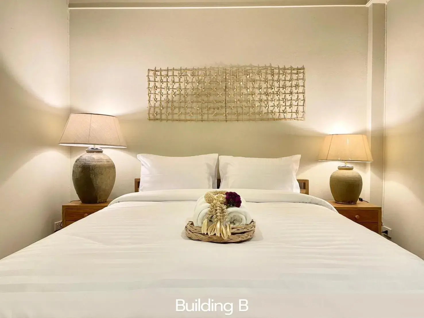 Deluxe Double Room with Balcony in Sabaiday Guesthouse Nimman Deluxe Double Room with Balcony in Sabaiday Guesthouse Nimman