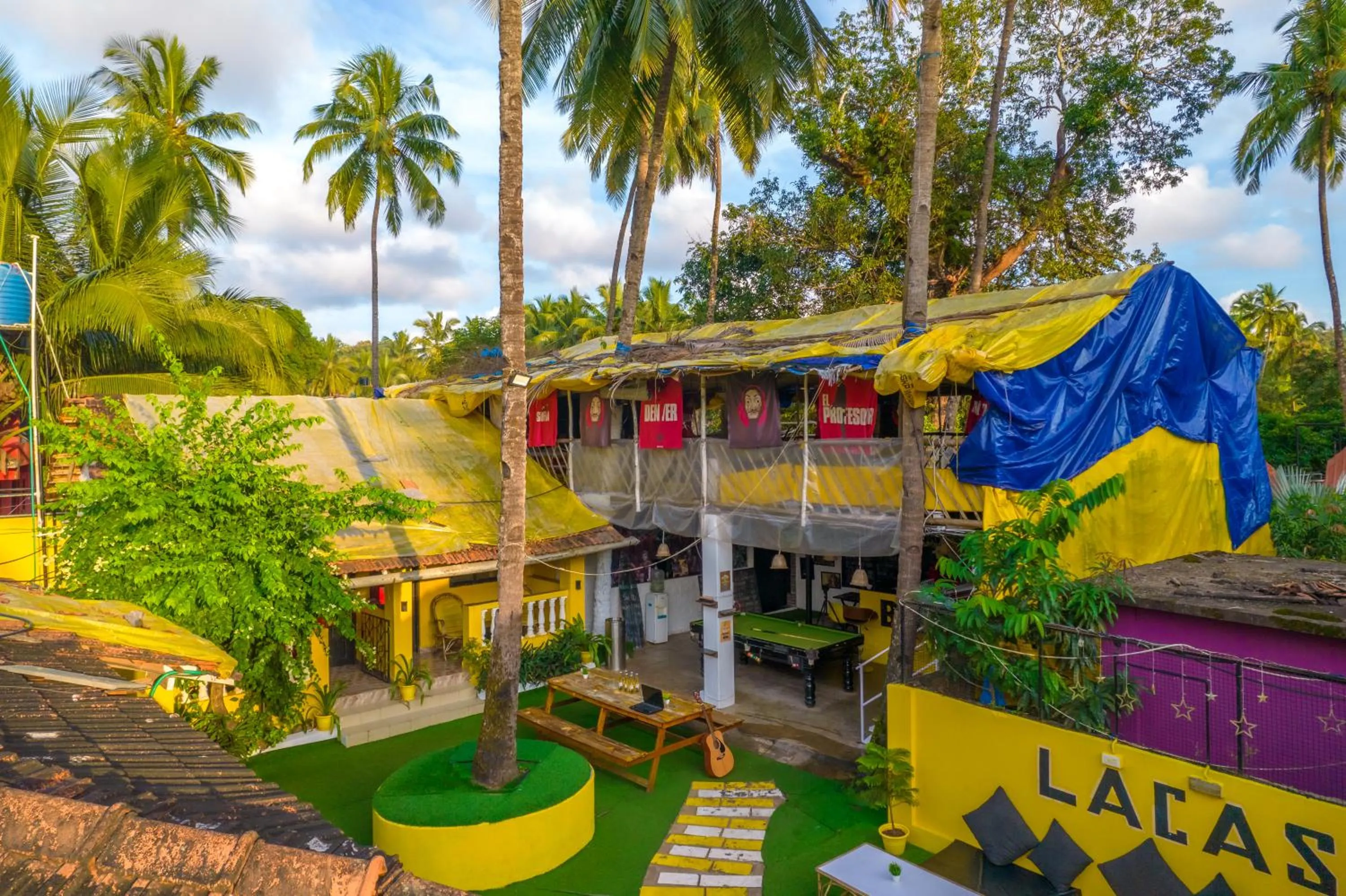 Property building in Whoopers Hostel Palolem